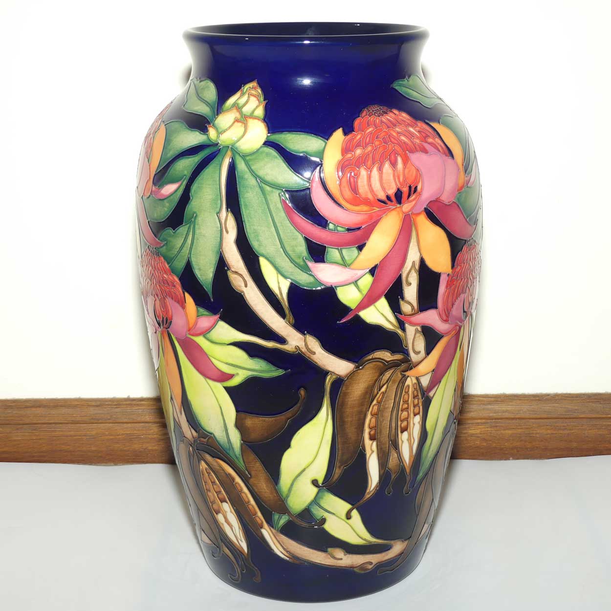 Moorcroft New World Waratah PRESTIGE vase | Shape 18/16 | Trial