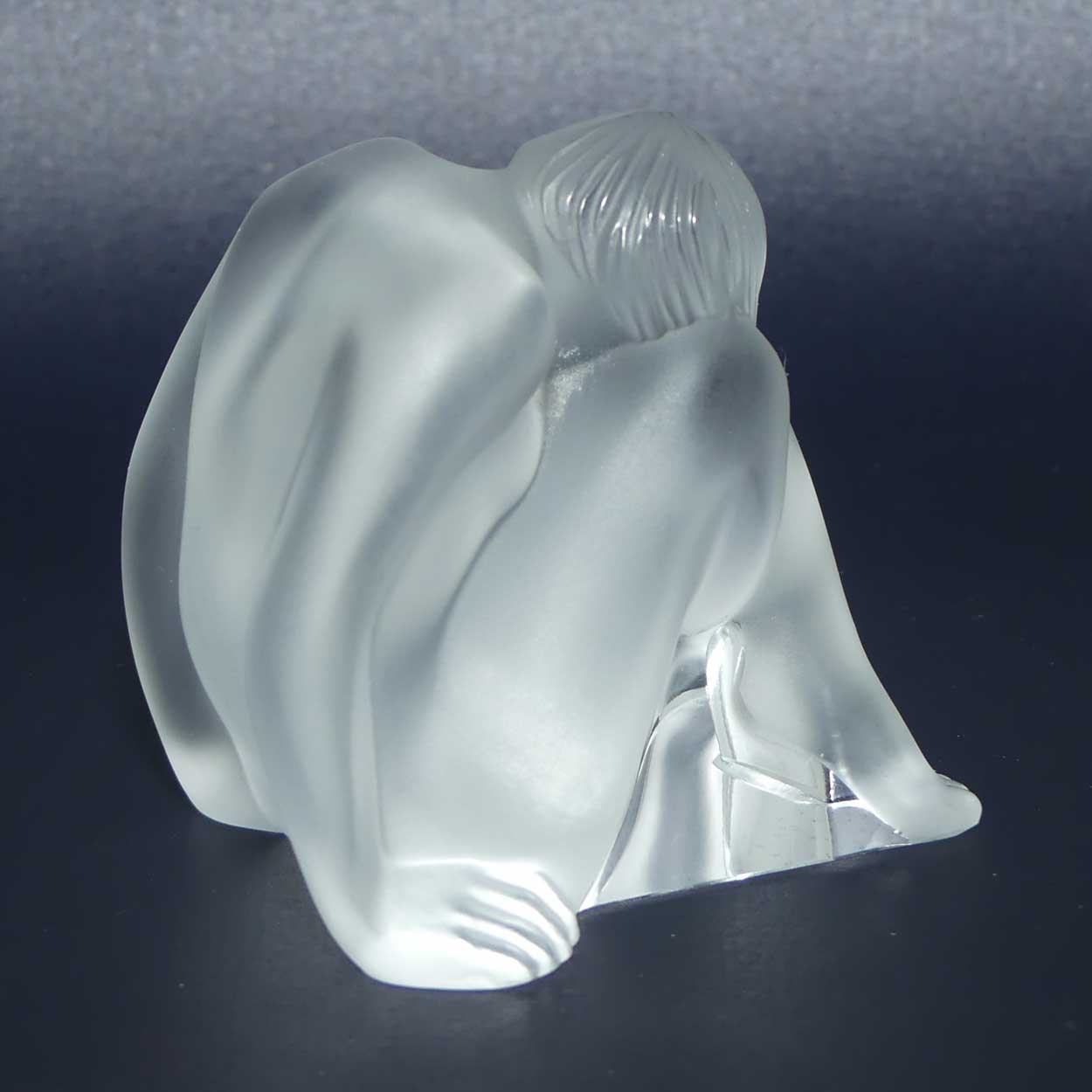 Lalique France Nude Assis figure | boxed