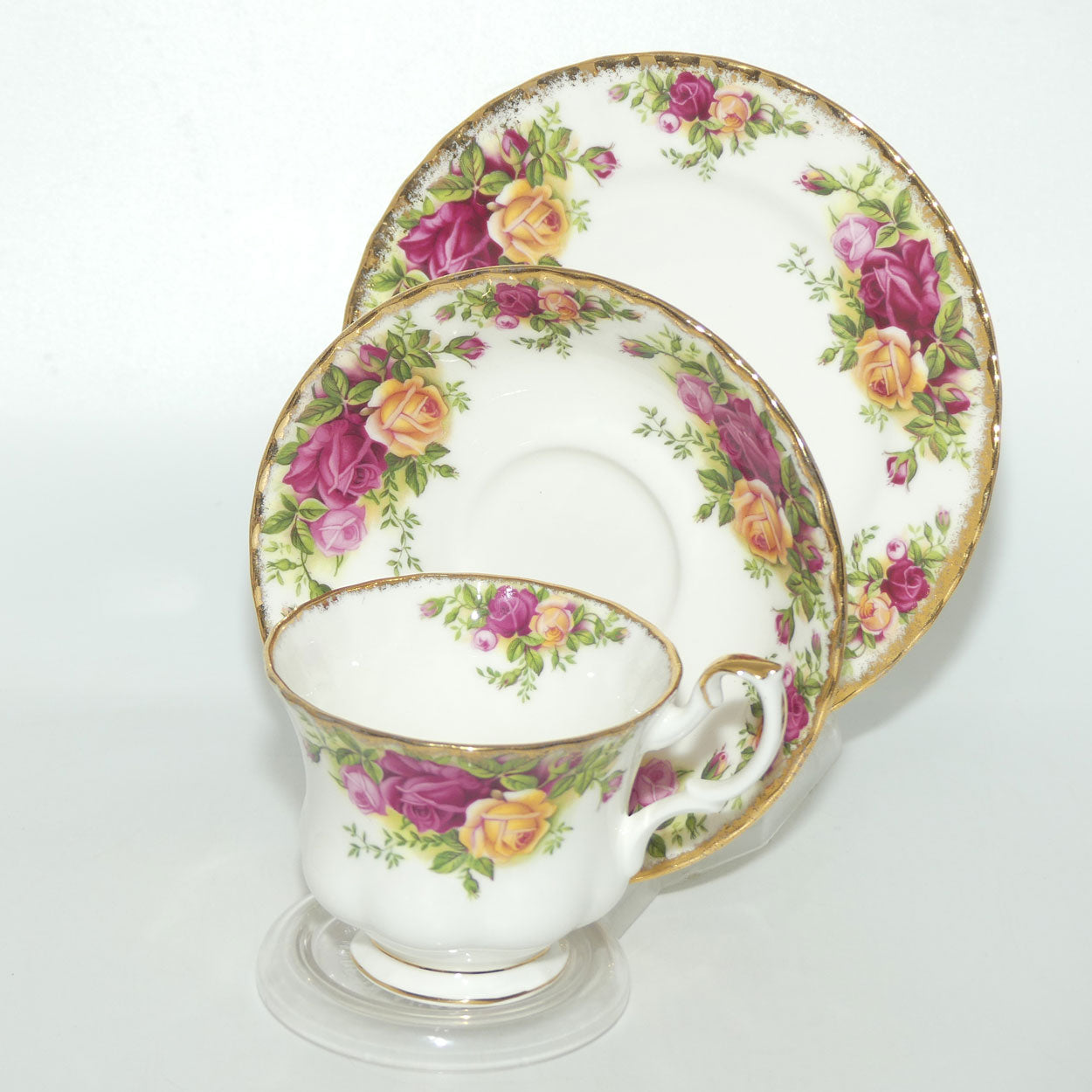 Royal Albert Bone China England Old Country Roses trio set of 6 | © 1962 Royal Albert Ltd backstamp | #1