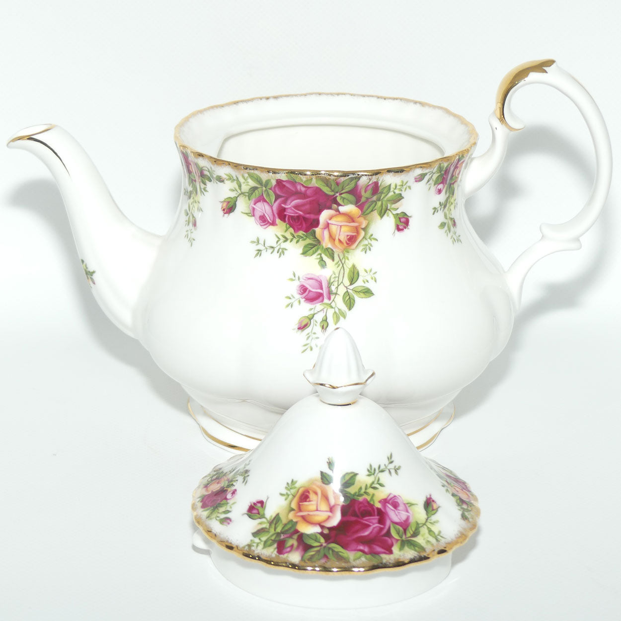 Royal Albert Bone China England Old Country Roses tea pot | 1250ml | ©1962 backstamp | #1