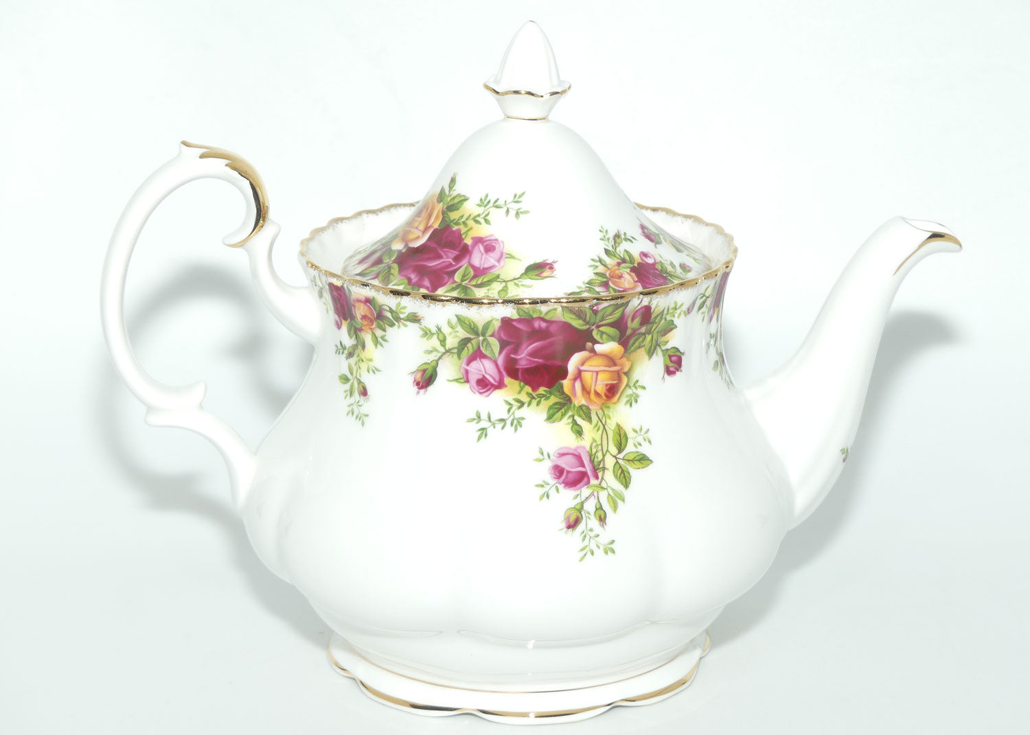 Royal Albert Bone China England Old Country Roses tea pot | 1250ml | ©1962 backstamp | #2