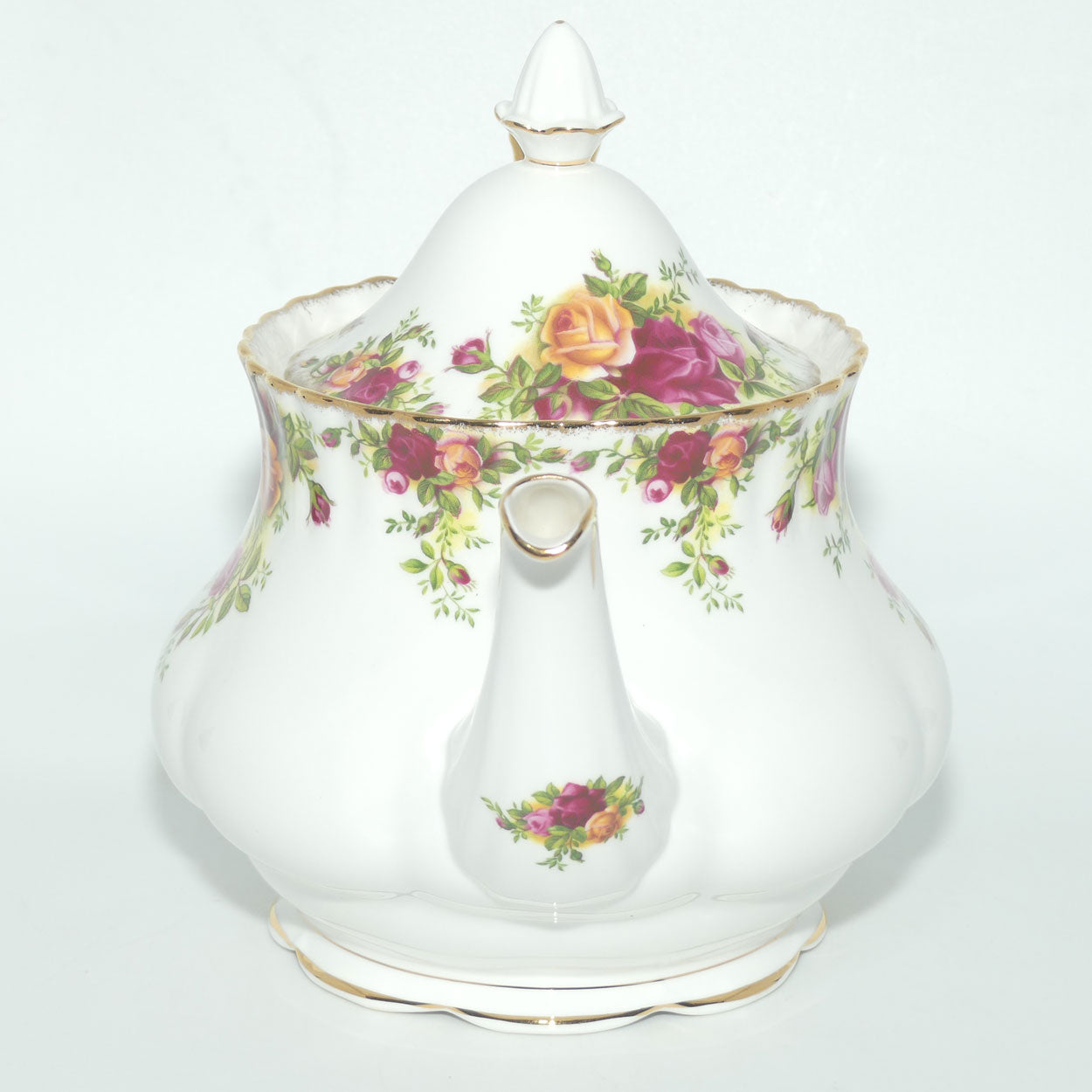Royal Albert Bone China England Old Country Roses tea pot | 1250ml | ©1962 backstamp | #2