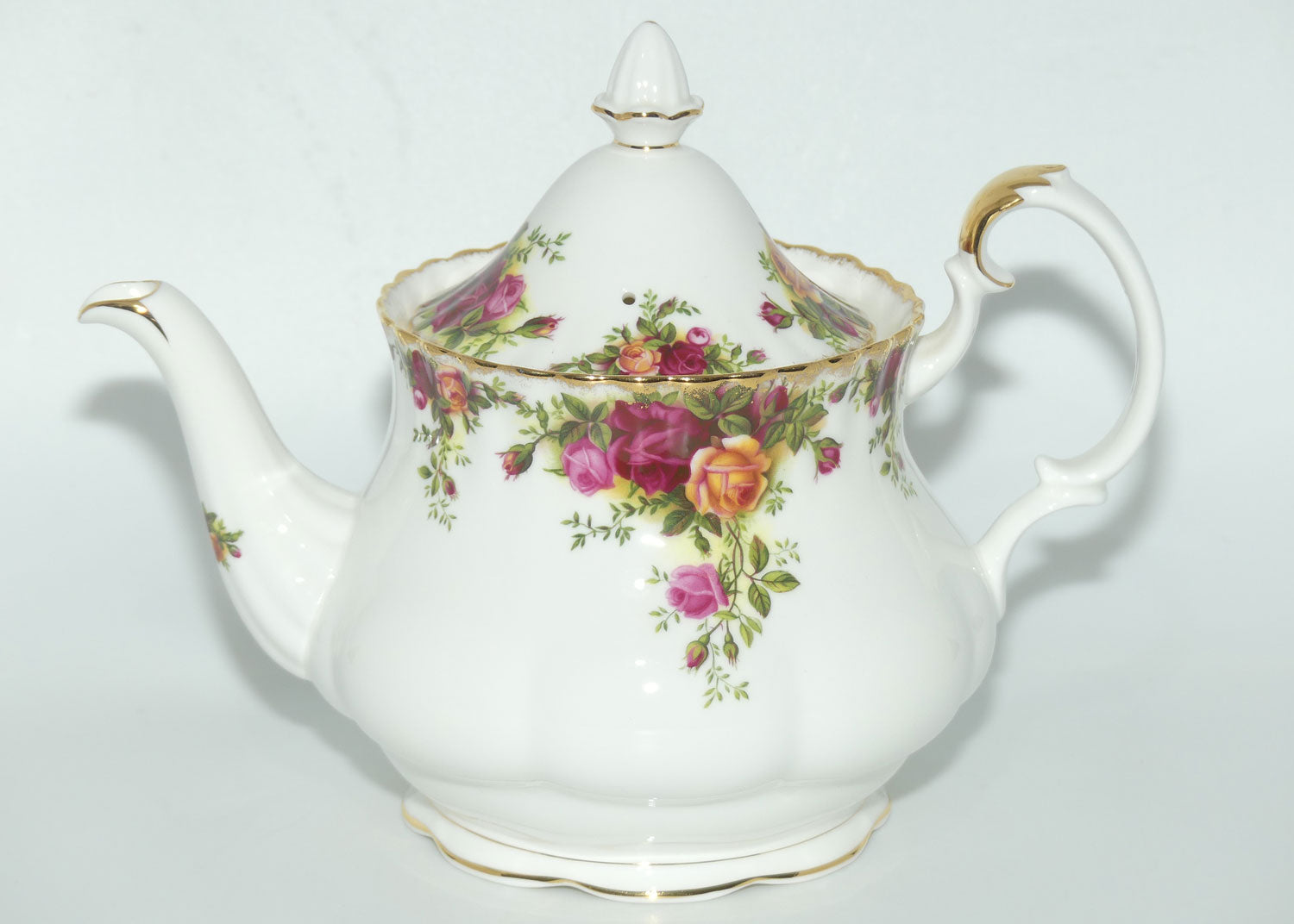 Royal Albert Bone China England Old Country Roses tea pot | 1250ml | Early Backstamp