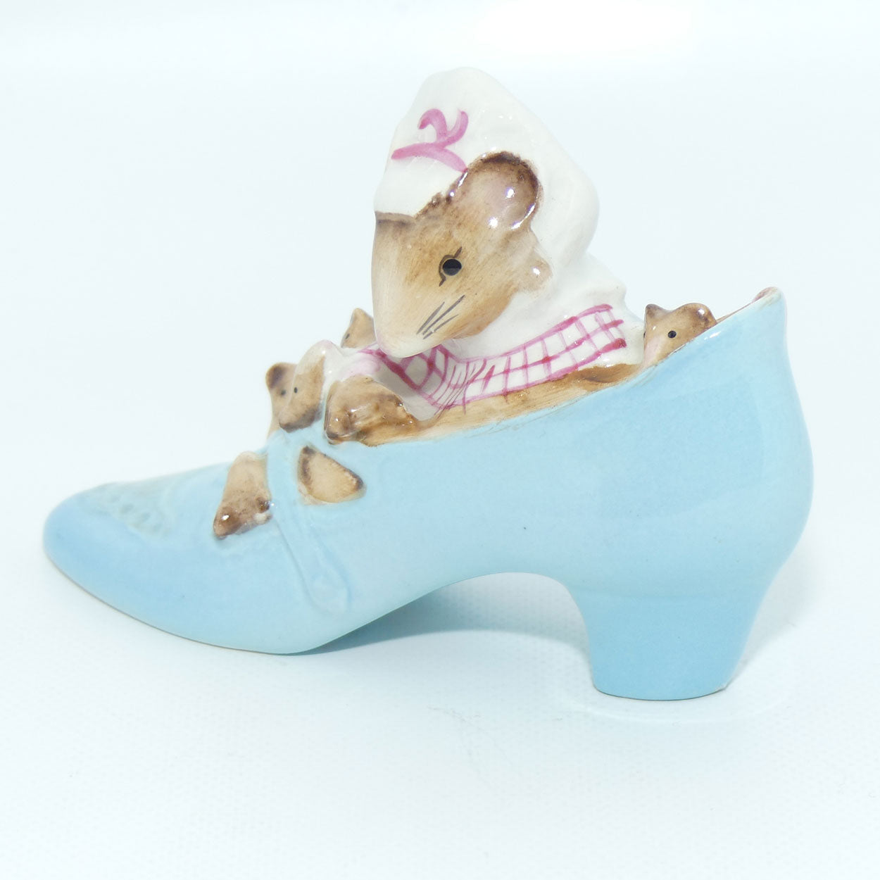 Beswick Beatrix Potter The Old Woman who lived in a Shoe | BP2a Gold Oval