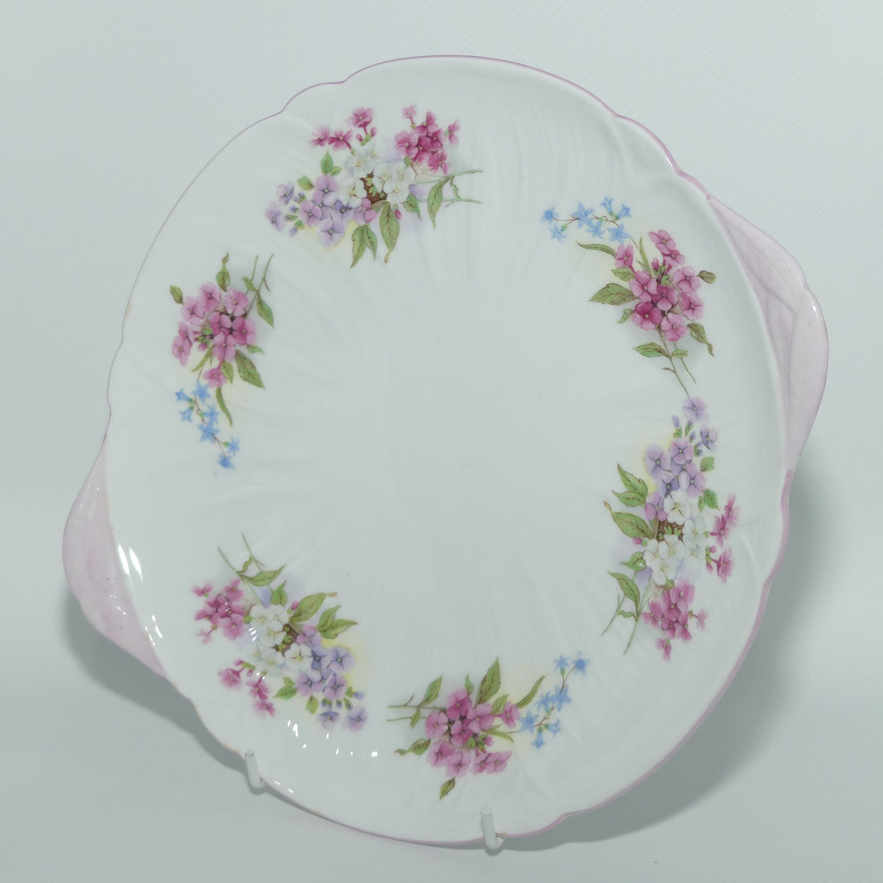 Shelley Oleander shape Stocks pattern tab handle cake plate