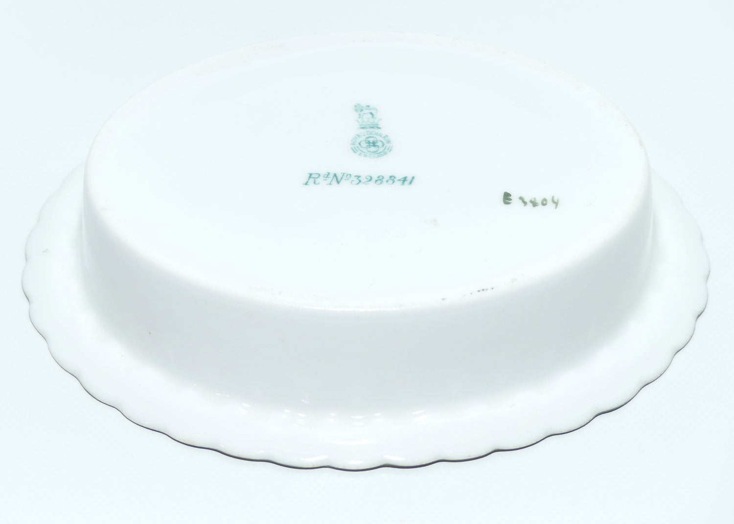 Royal Doulton Coaching Days oval dish E3804 #1 | Rare Scene | Passenger with bags and Youth with buckets