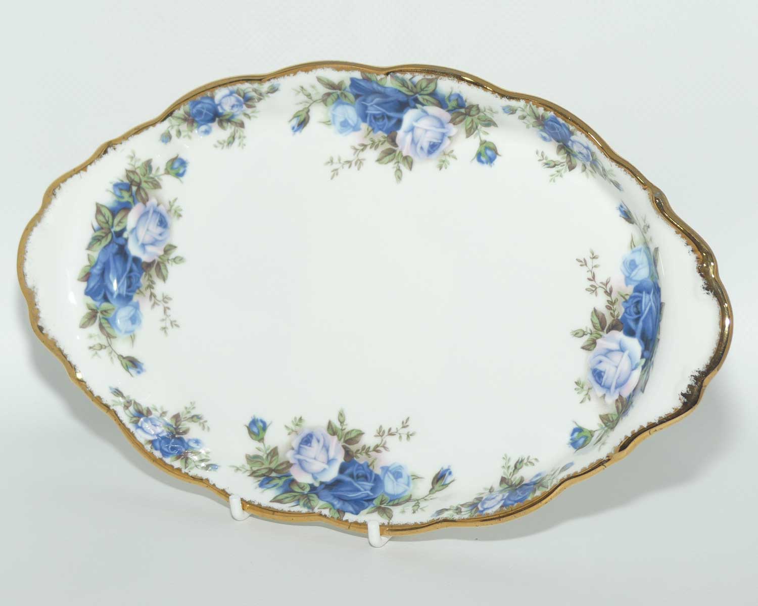 Royal Albert Bone China England Moonlight Rose oval tray | © 1987 Royal Albert Ltd backstamp