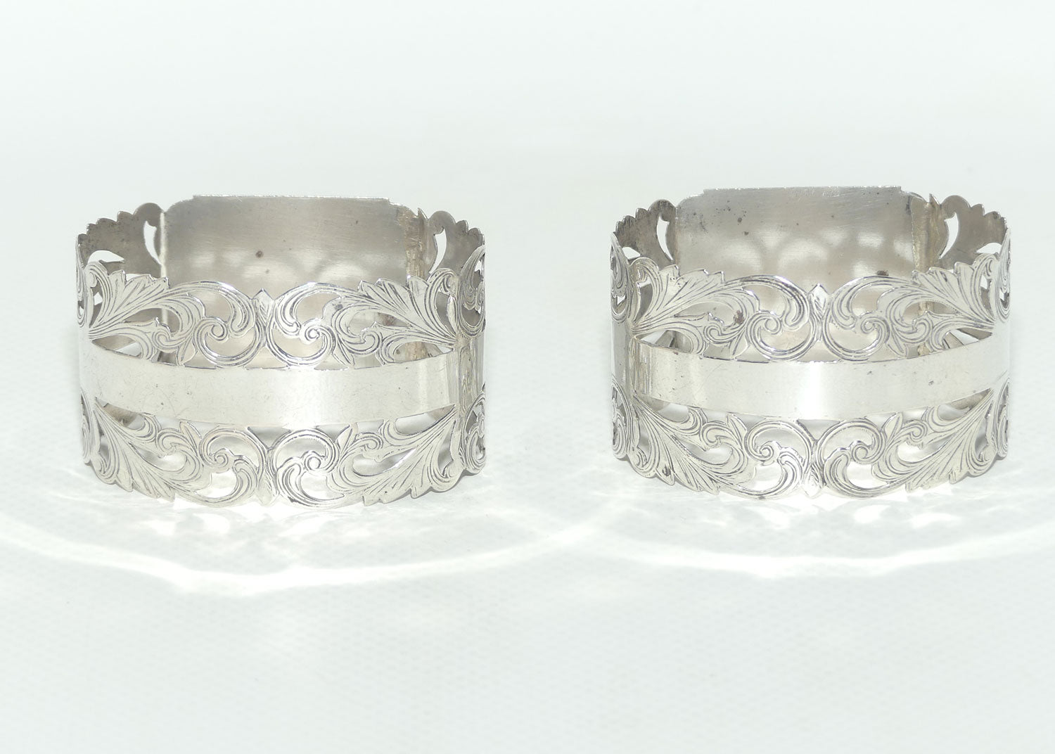 800 Silver | pair of elaborate D shape napkin or serviette rings | 29gms