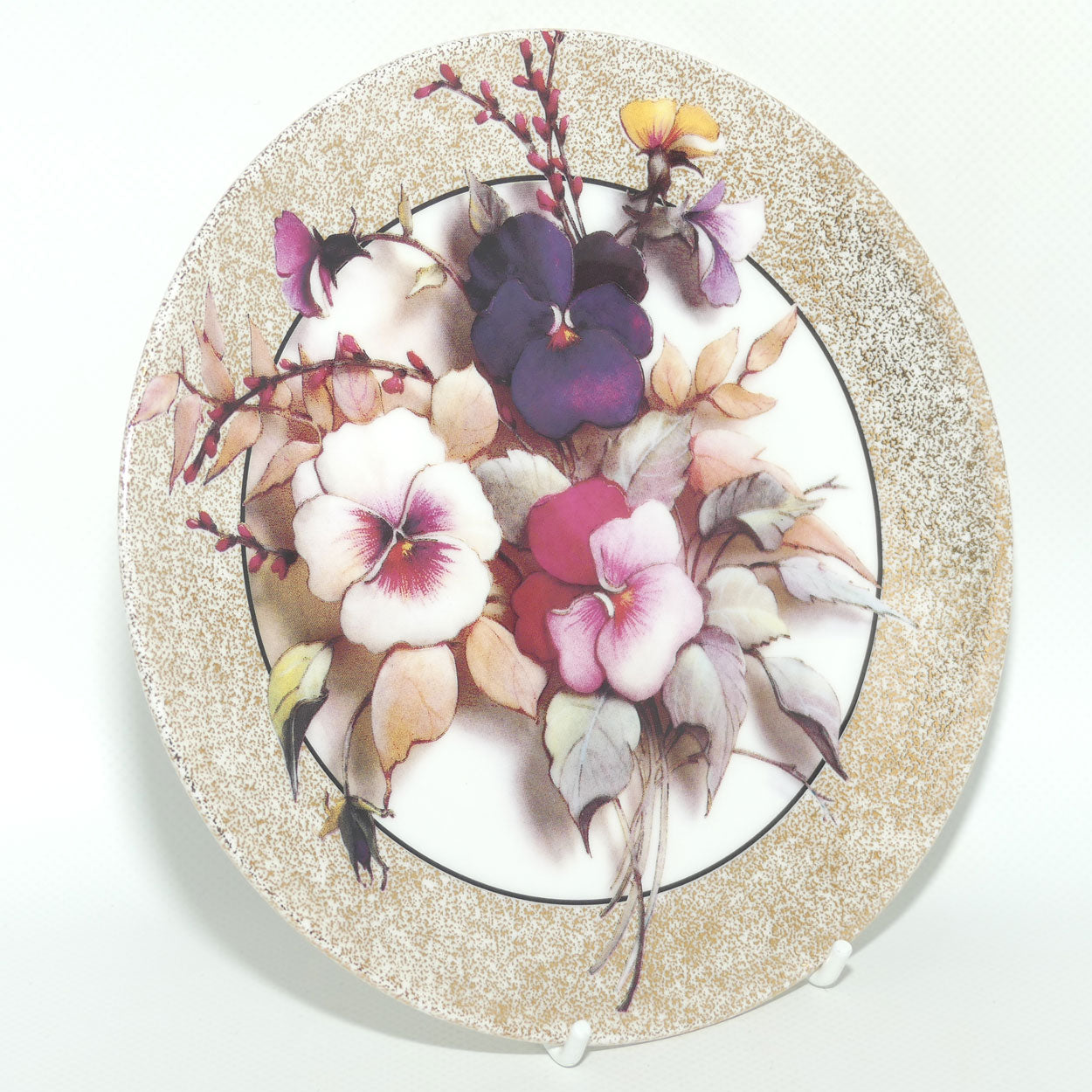 Bradex 26 R76 027.1 plate | Floral Illusions | Pansy