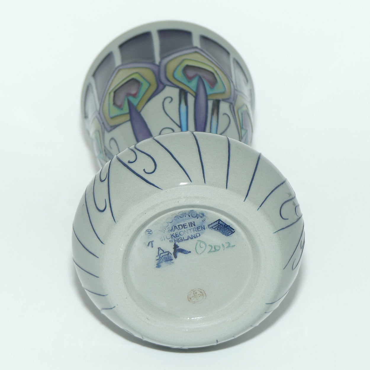 Moorcroft Peacock Parade 304/7 vase