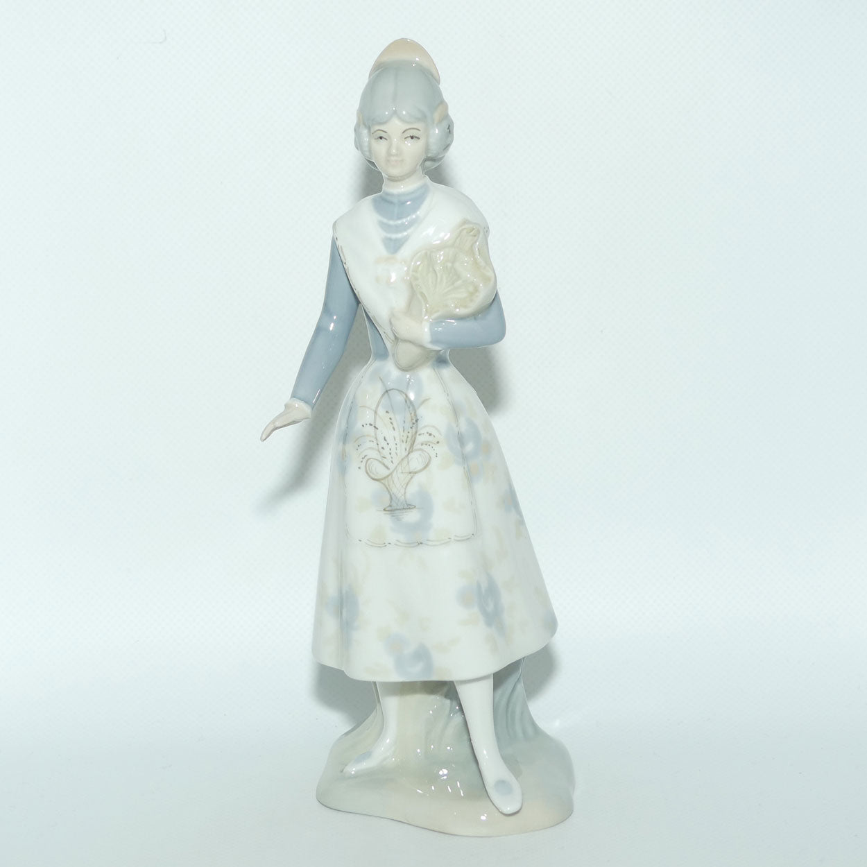 Porceval Spain figure of Peasant Girl
