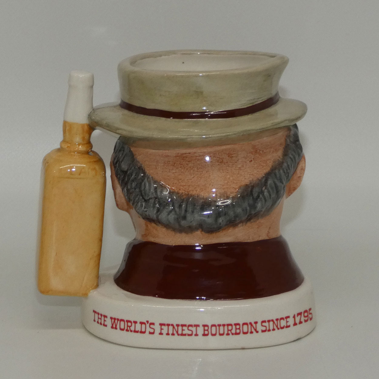 D- Royal Doulton small character jug Mr Pickwick | Beam Whiskey World's Finest Bourbon