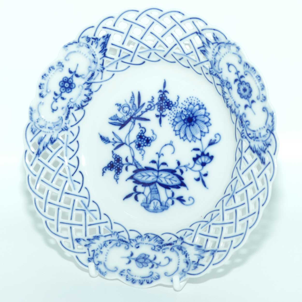 Meissen Blue Onion | Zwiebelmuster pierced gallery plate | 15.5cms diam