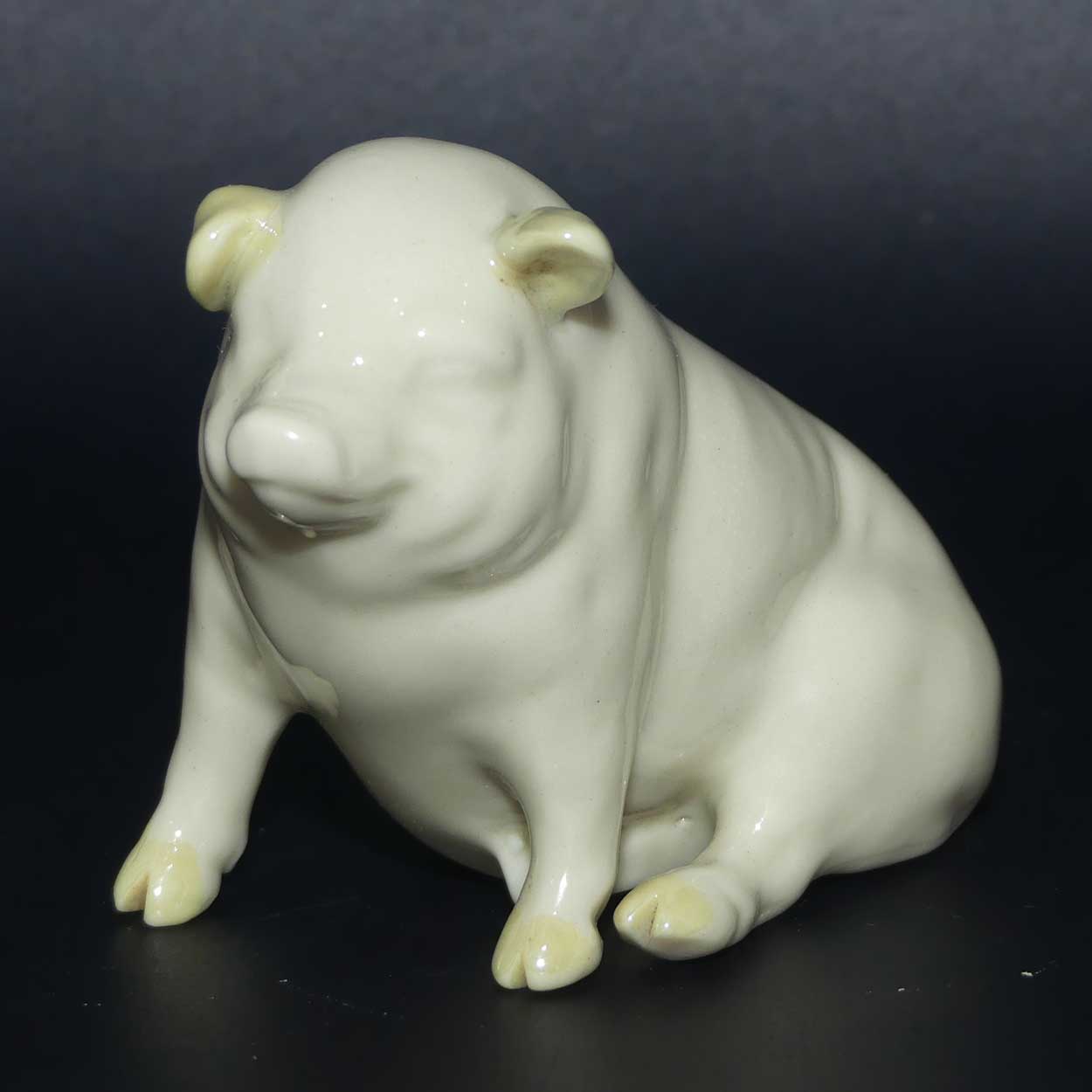 Belleek Pig with Ears Down | 3rd Green Mark | #2