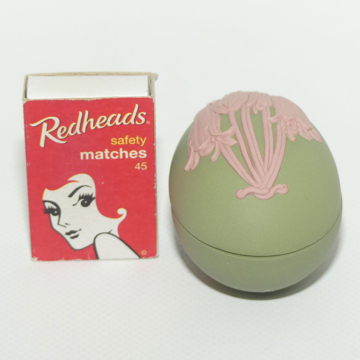 Wedgwood Jasper | Australian Flora | Pink on Green | Christmas Bells Egg shape trinket box