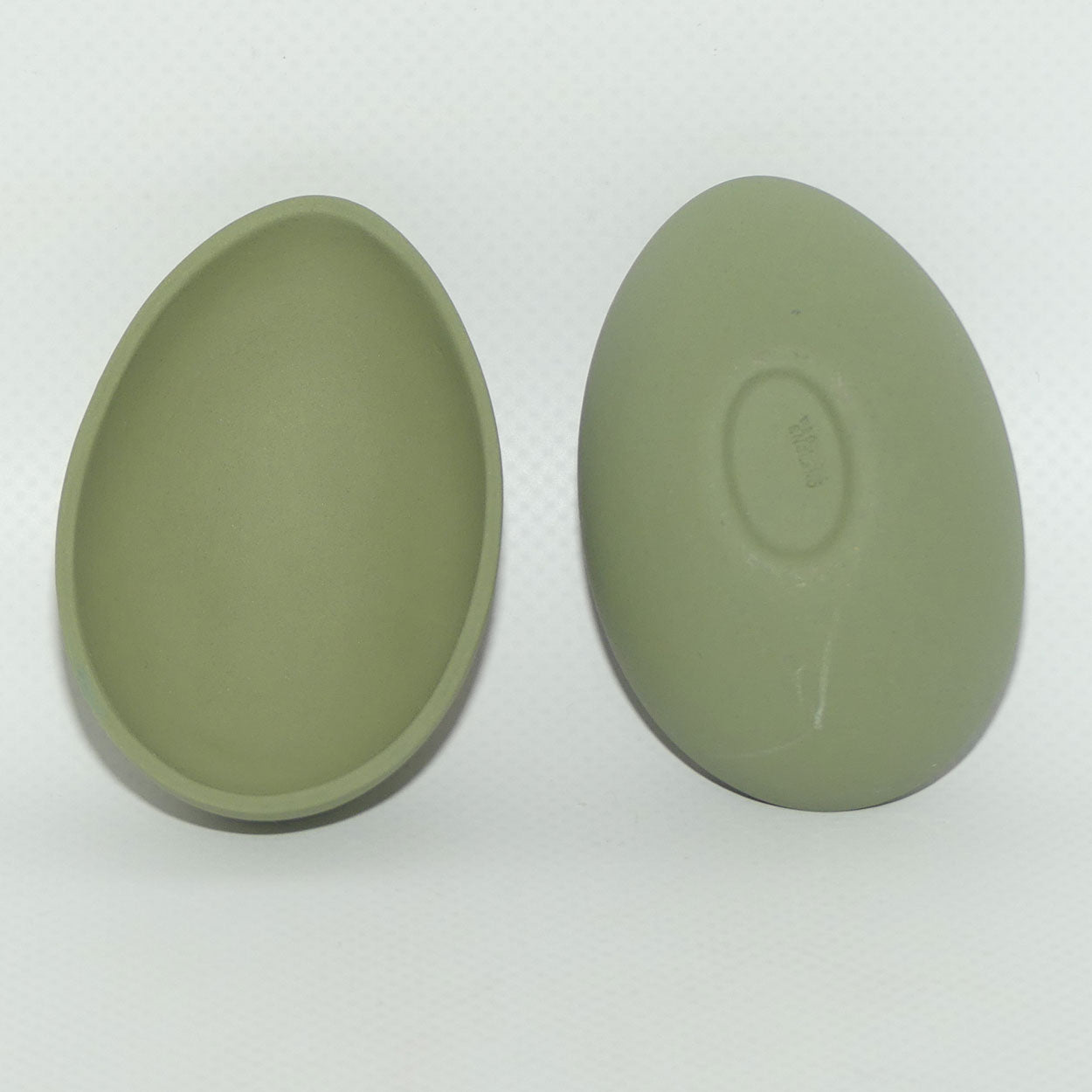 Wedgwood Jasper | Australian Flora | Pink on Green | Christmas Bells Egg shape trinket box