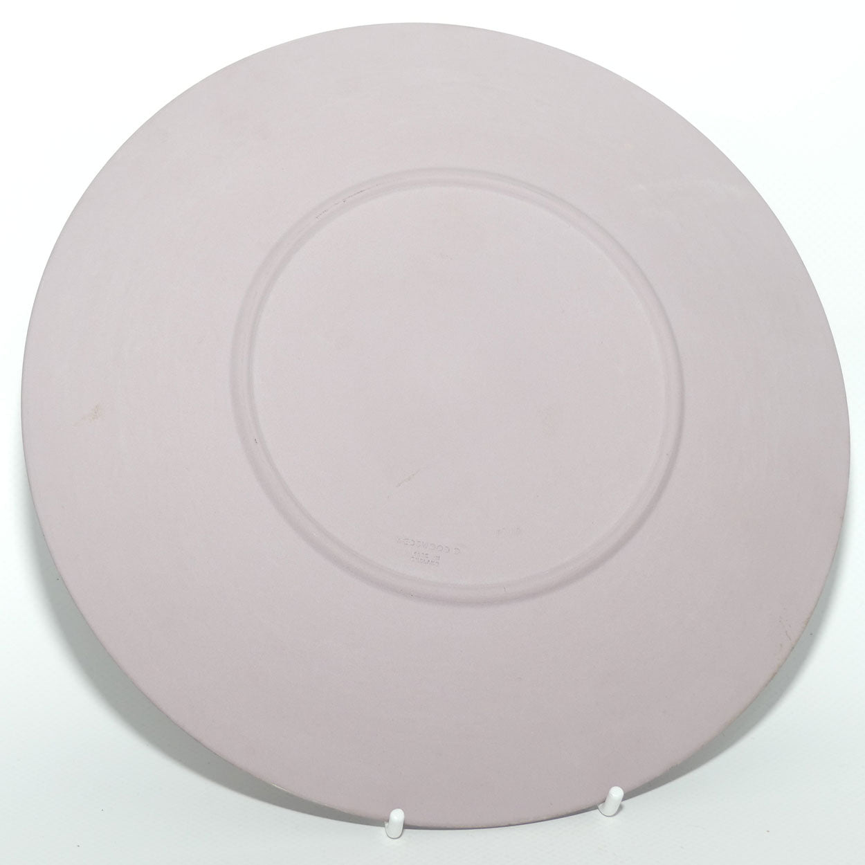 Wedgwood Jasper | White on Lavendar | Cupid plate | 22.5cm