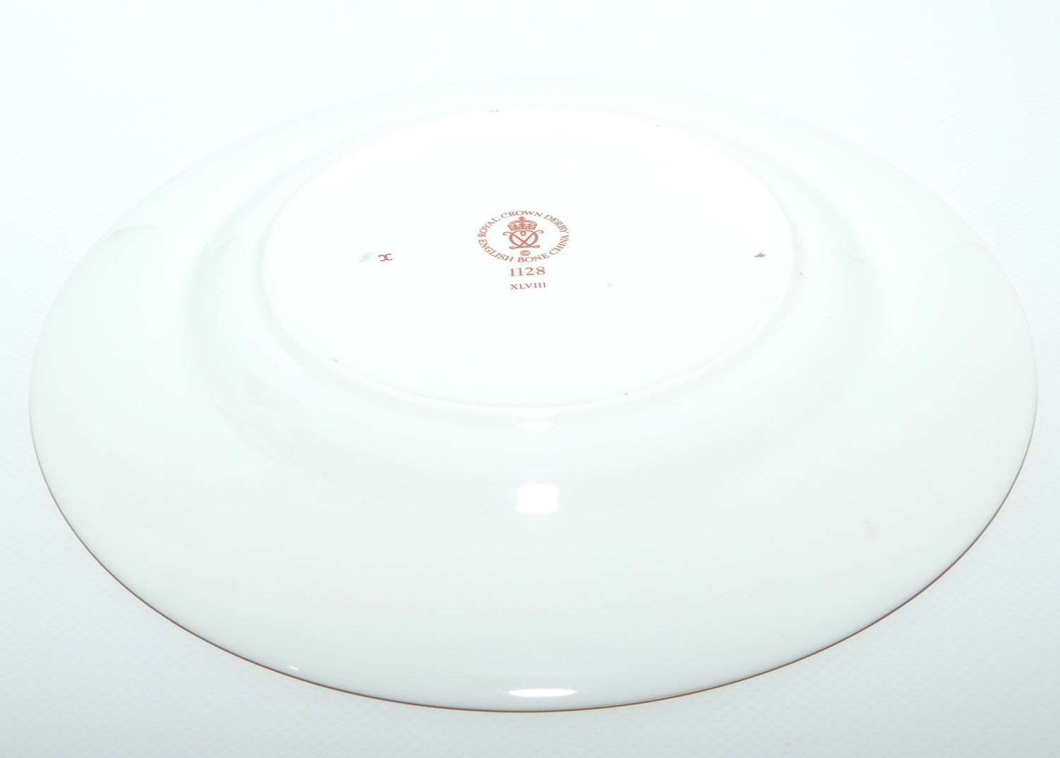 Royal Crown Derby Old Imari 1128 salad plate #6 | 21.5cm diam | c.1985