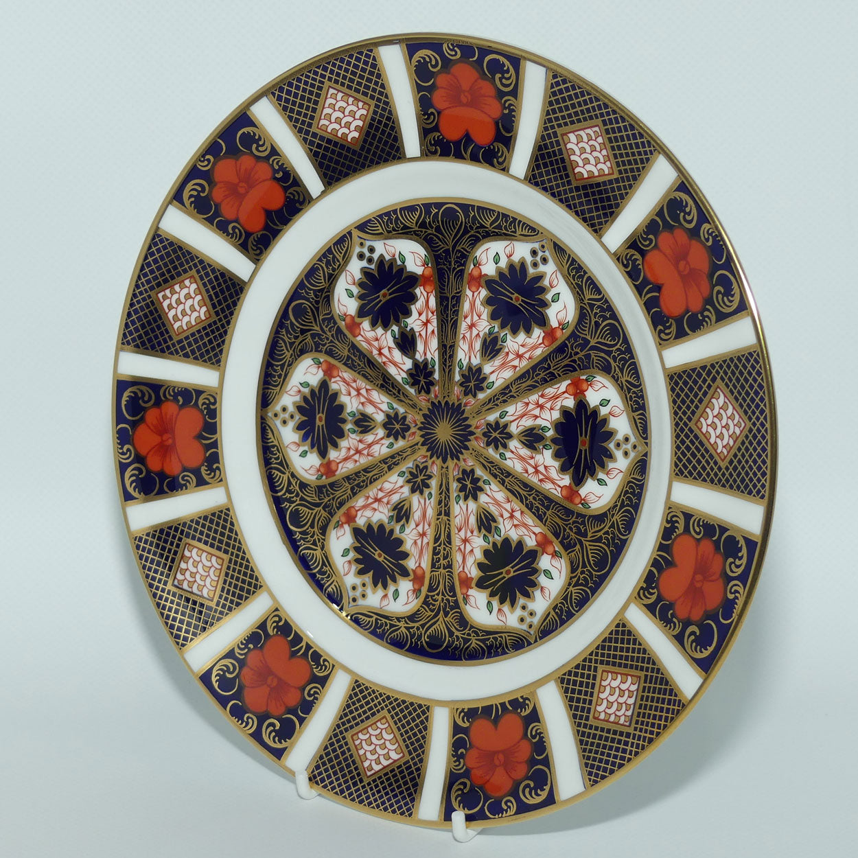 Royal Crown Derby Old Imari 1128 salad plate #2 | 21.5cm diam | c.1990