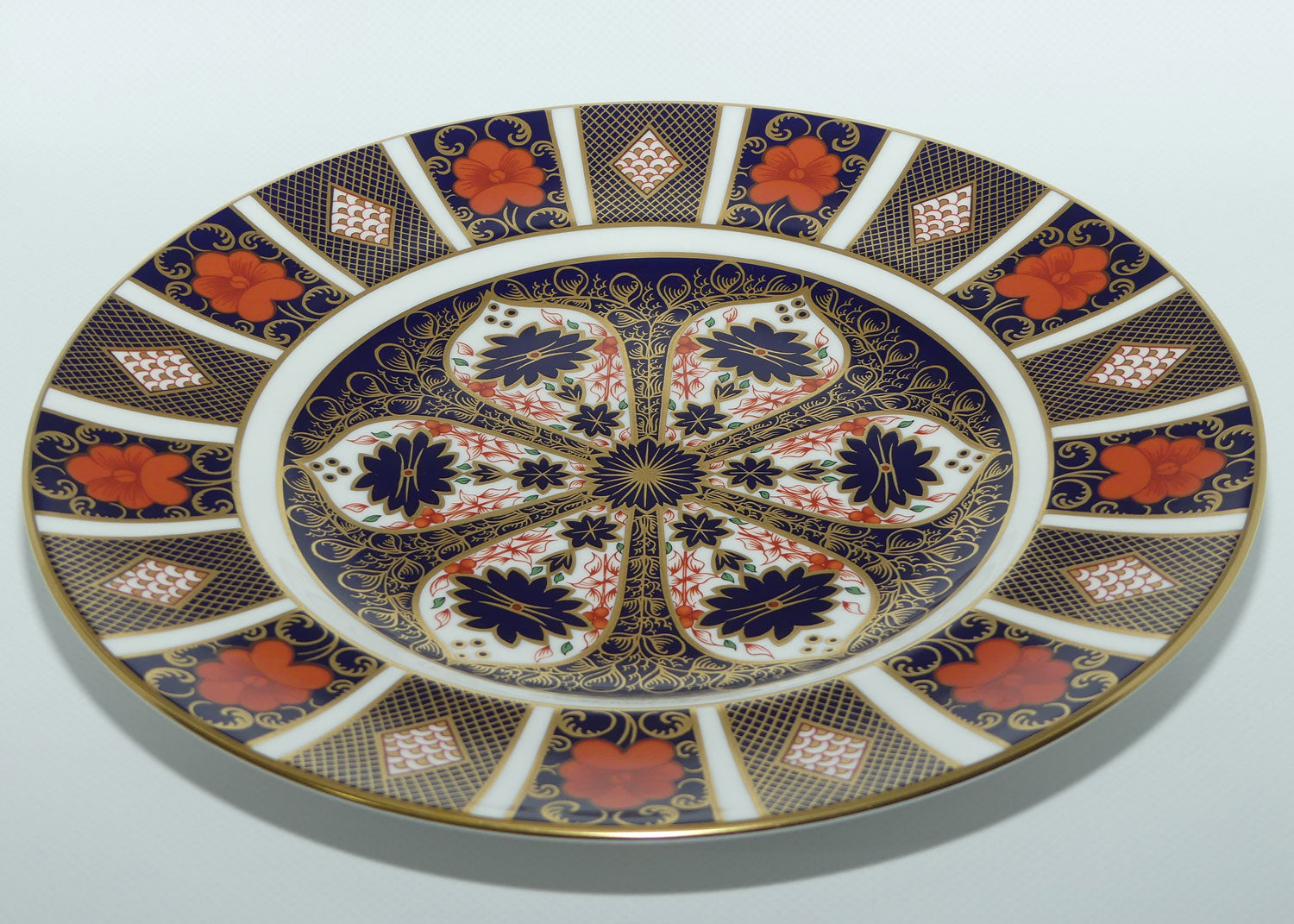 Royal Crown Derby Old Imari 1128 plate #2 | 27cm diam | c.1988
