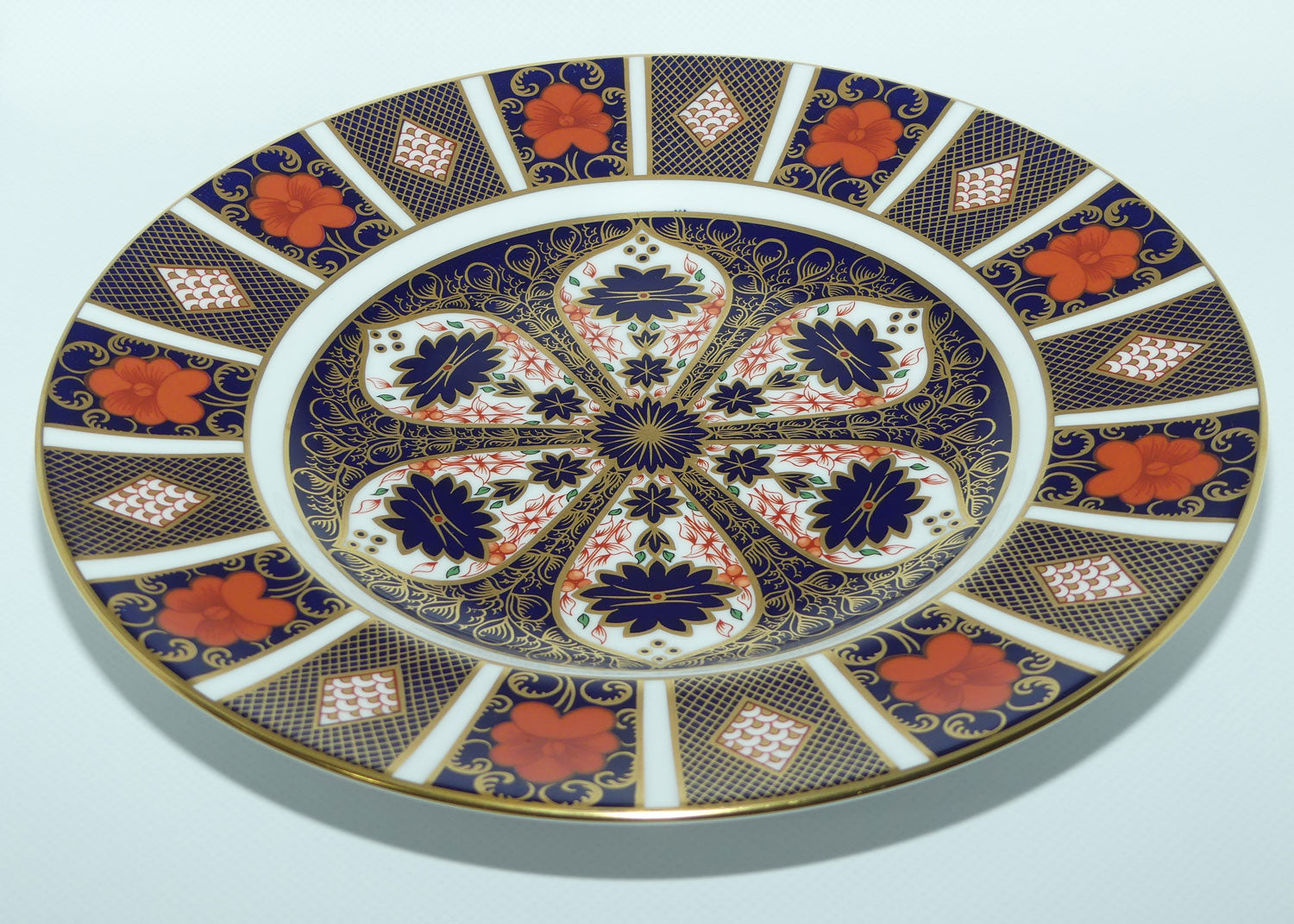 Royal Crown Derby Old Imari 1128 plate #6 | 27cm diam | c.1988