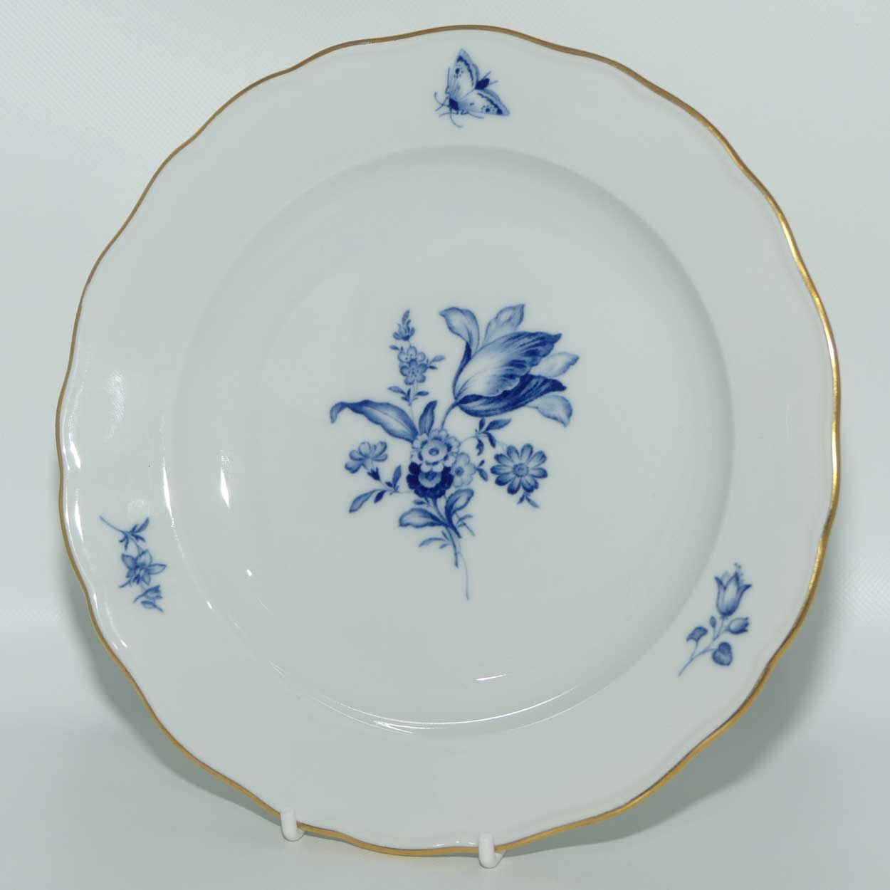Meissen Blue and White Floral cabinet plate with gilt trim featuring Insects | 20cm