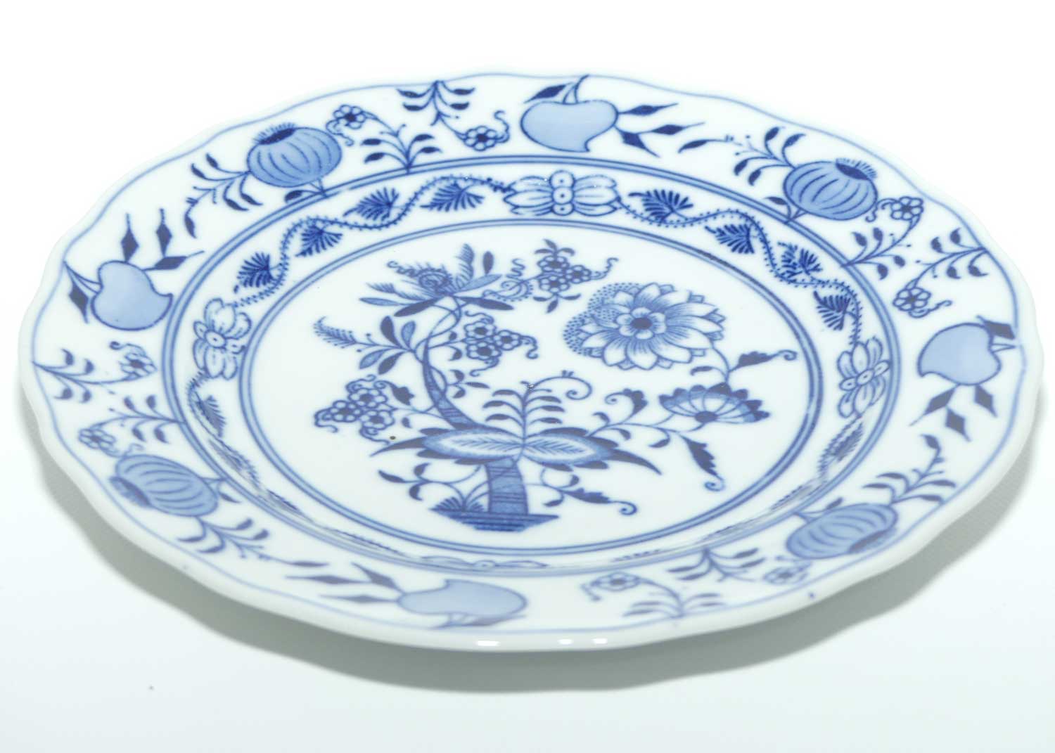 Meissen Blue Onion | Zwiebelmuster dinner plate | 19cm diameter