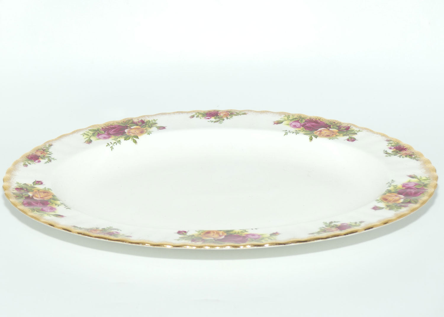Royal Albert Bone China England Old Country Roses oval meat platter | 34.5cm | early backstamp