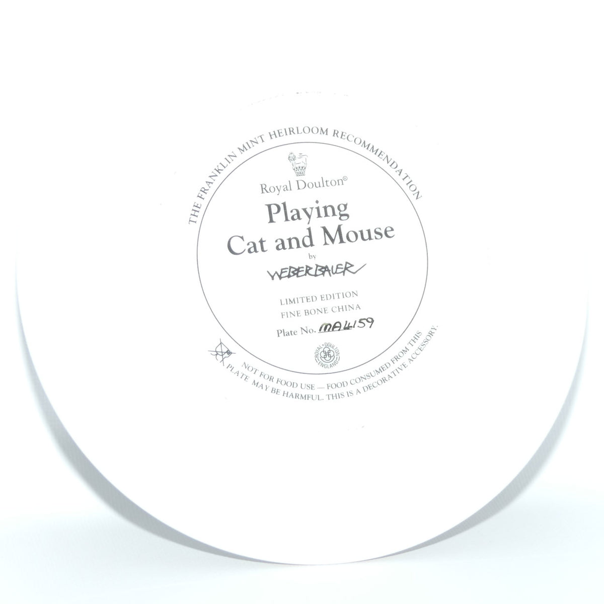 Royal Doulton Big Cats plate by Weberbauer | Playing Cat and Mouse