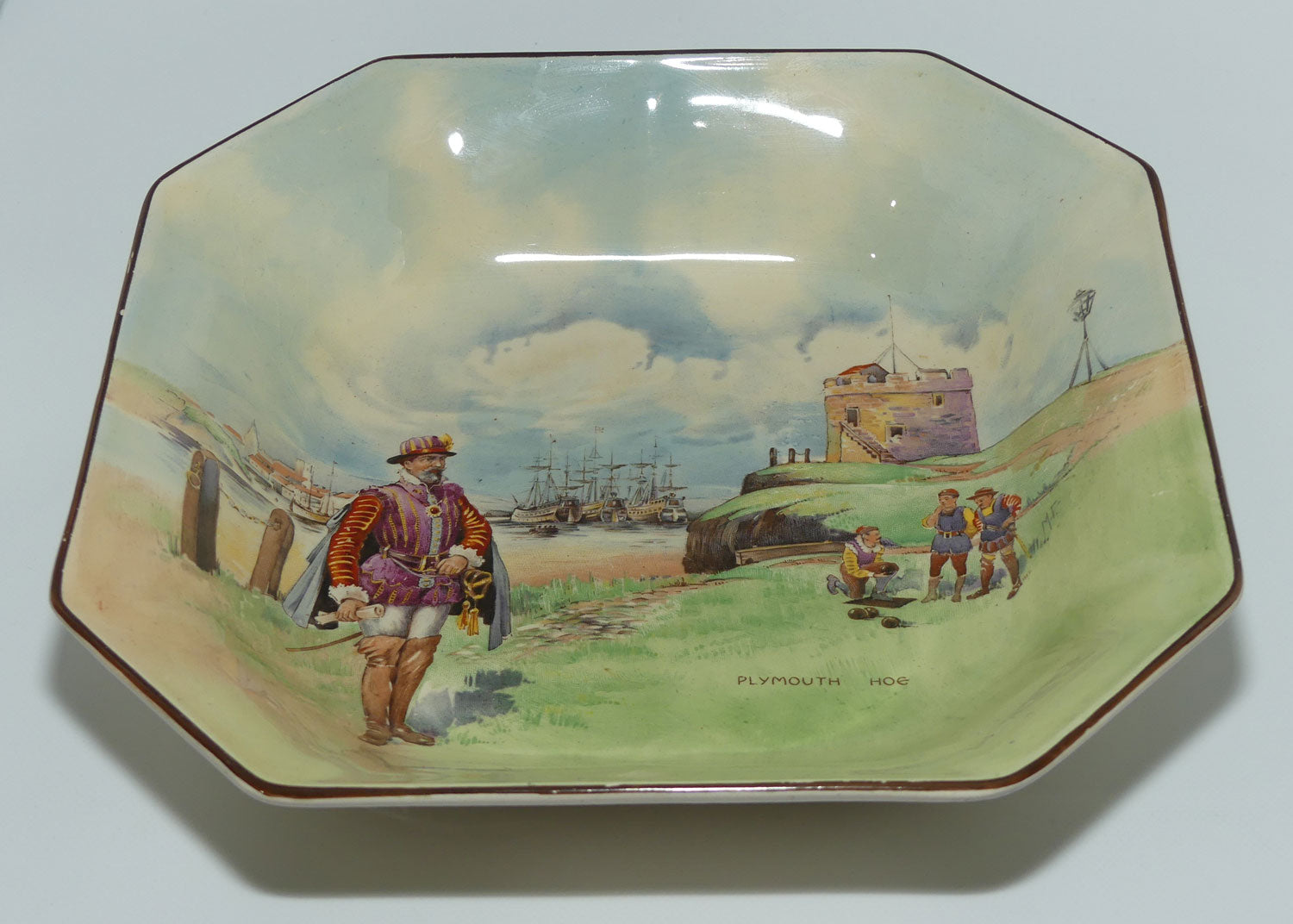 Royal Doulton Historic England square bowl D5940 | Sir Francis Drake at Plymouth Hoe