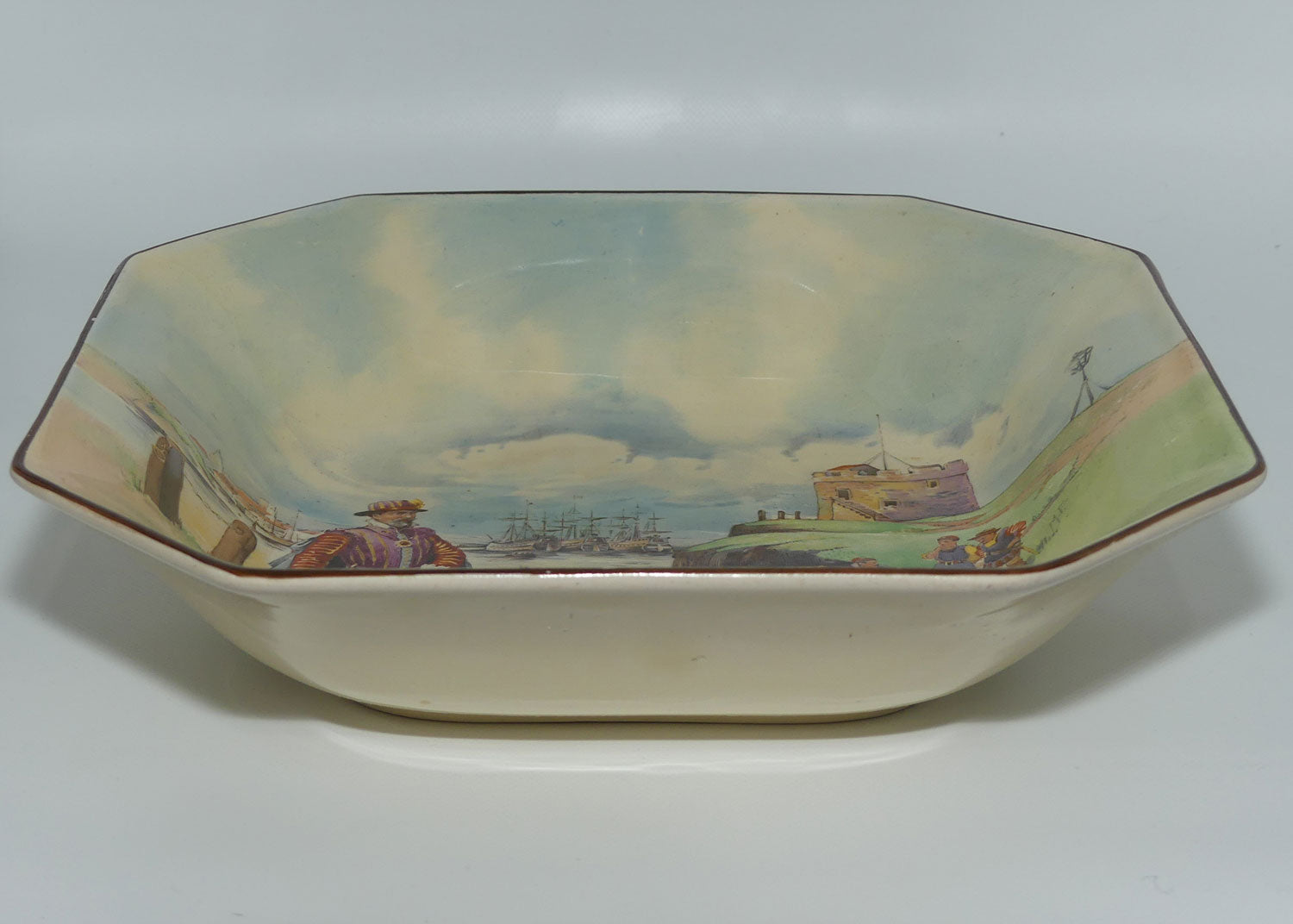 Royal Doulton Historic England square bowl D5940 | Sir Francis Drake at Plymouth Hoe