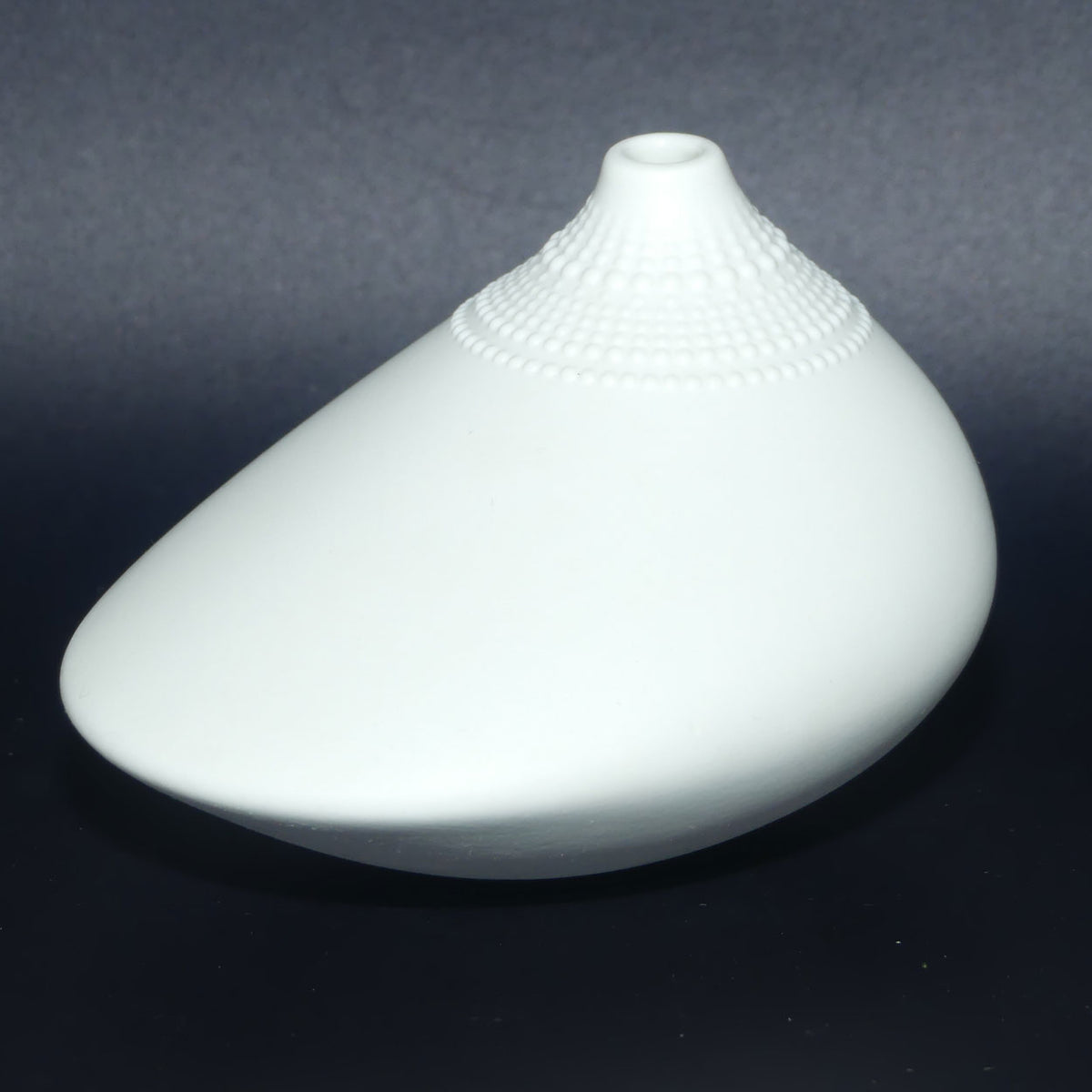 Rosenthal Studio Line Porcelain Vase by Tapio Wirkkala | Model Pollo | Mid Century design