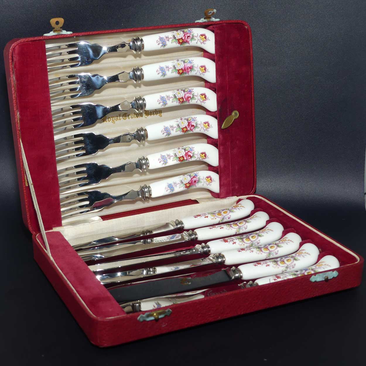 Royal Crown Derby Derby Posies boxed set of knives and forks