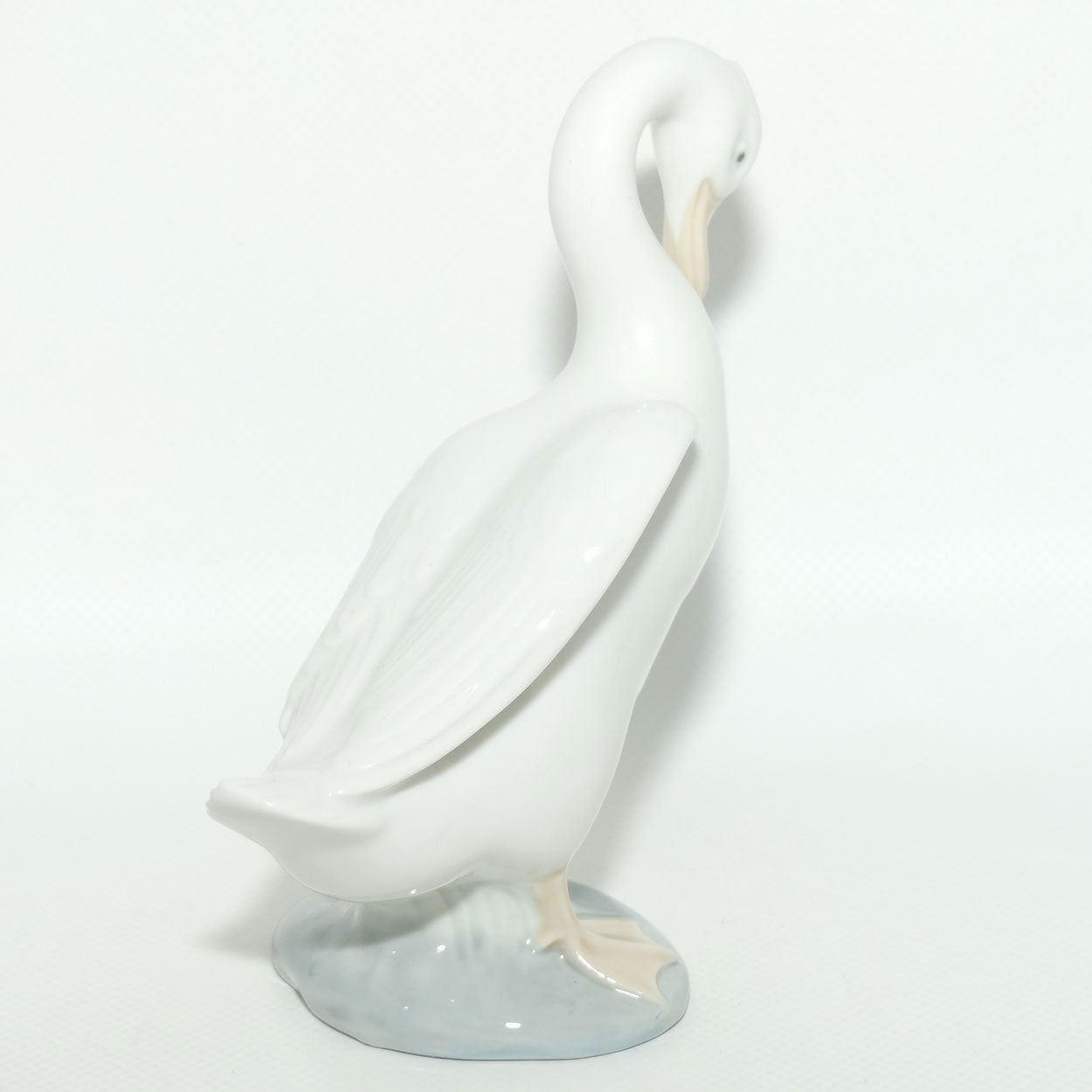 Nao by Lladro figure Duck | Preening | 14.5cm tall