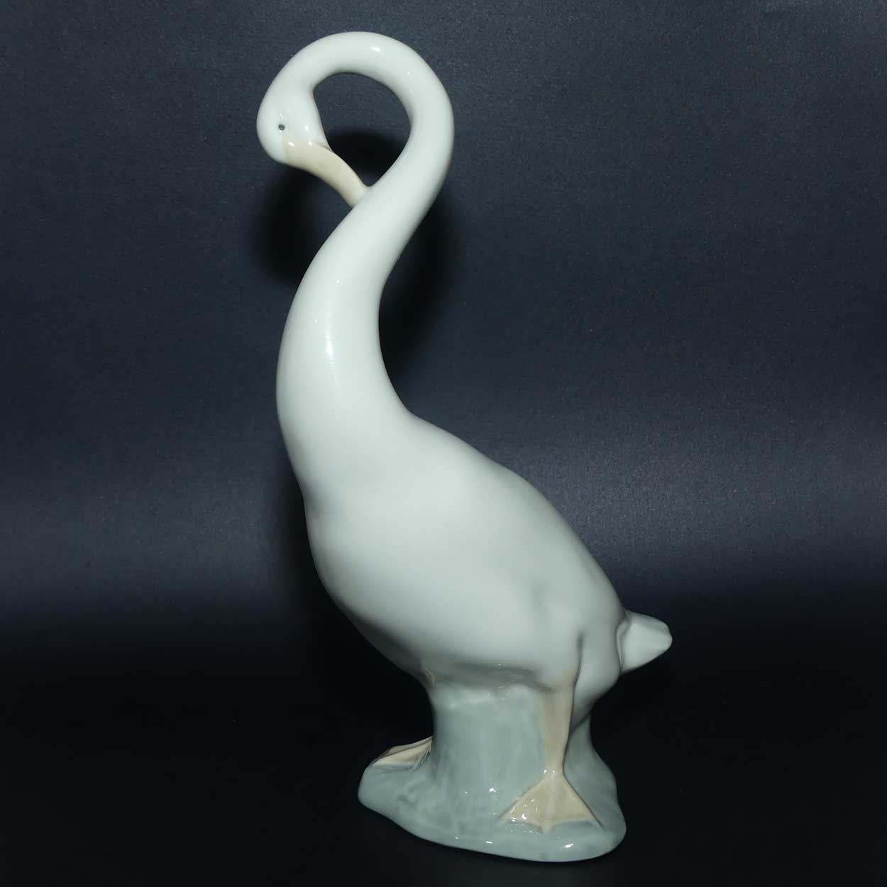 Nao by Lladro figure Long Neck Duck | Preening | Tall