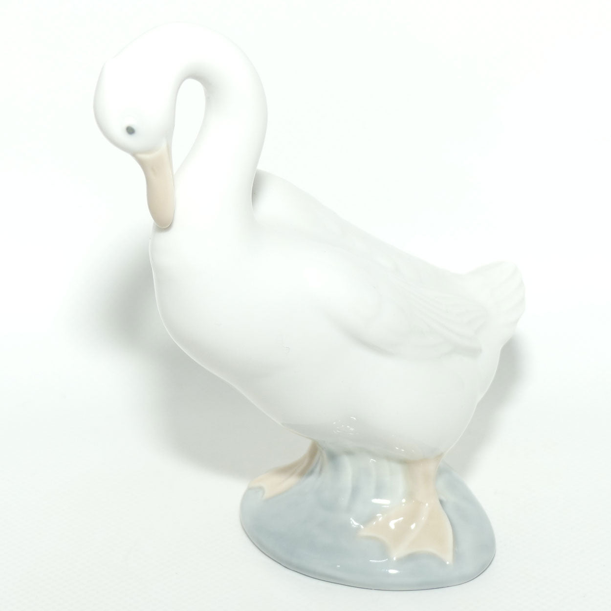 Nao by Lladro figure Duck | Preening | 14.5cm tall
