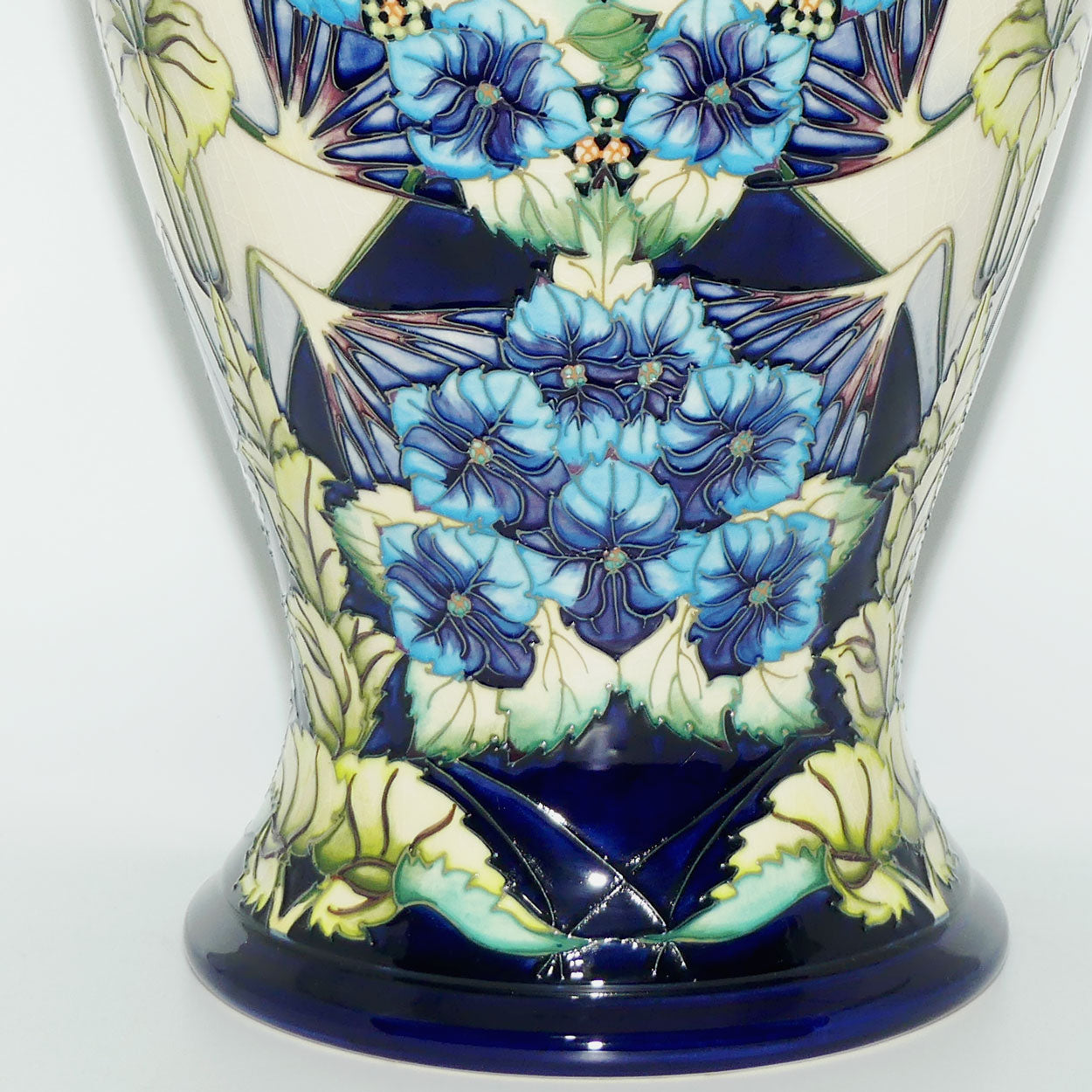 Moorcroft Profusion 65/16 Prestige Vase | LE 16/100