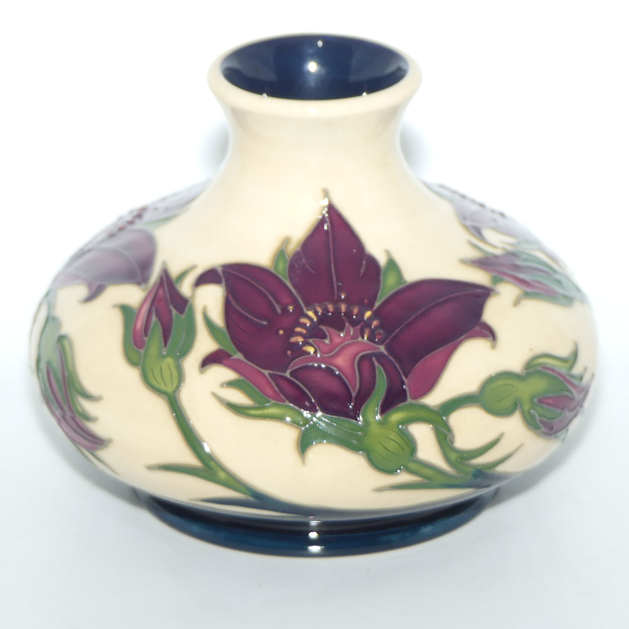 Moorcroft Pottery | Pulsatilla 32/5 vase