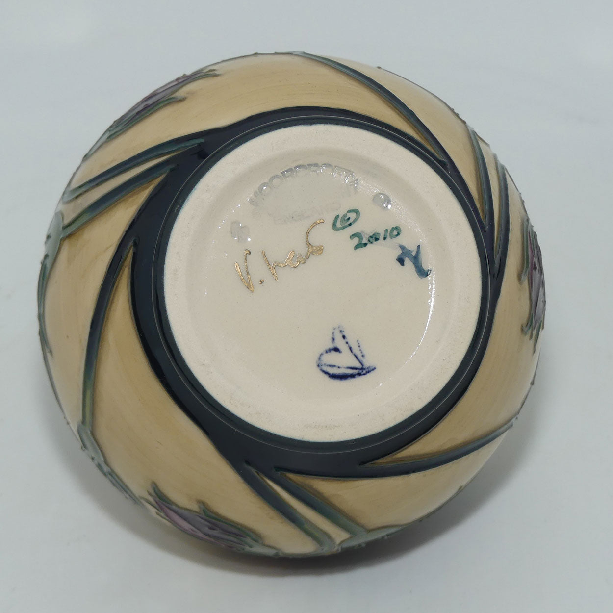 Moorcroft Pottery | Pulsatilla 41/4 vase