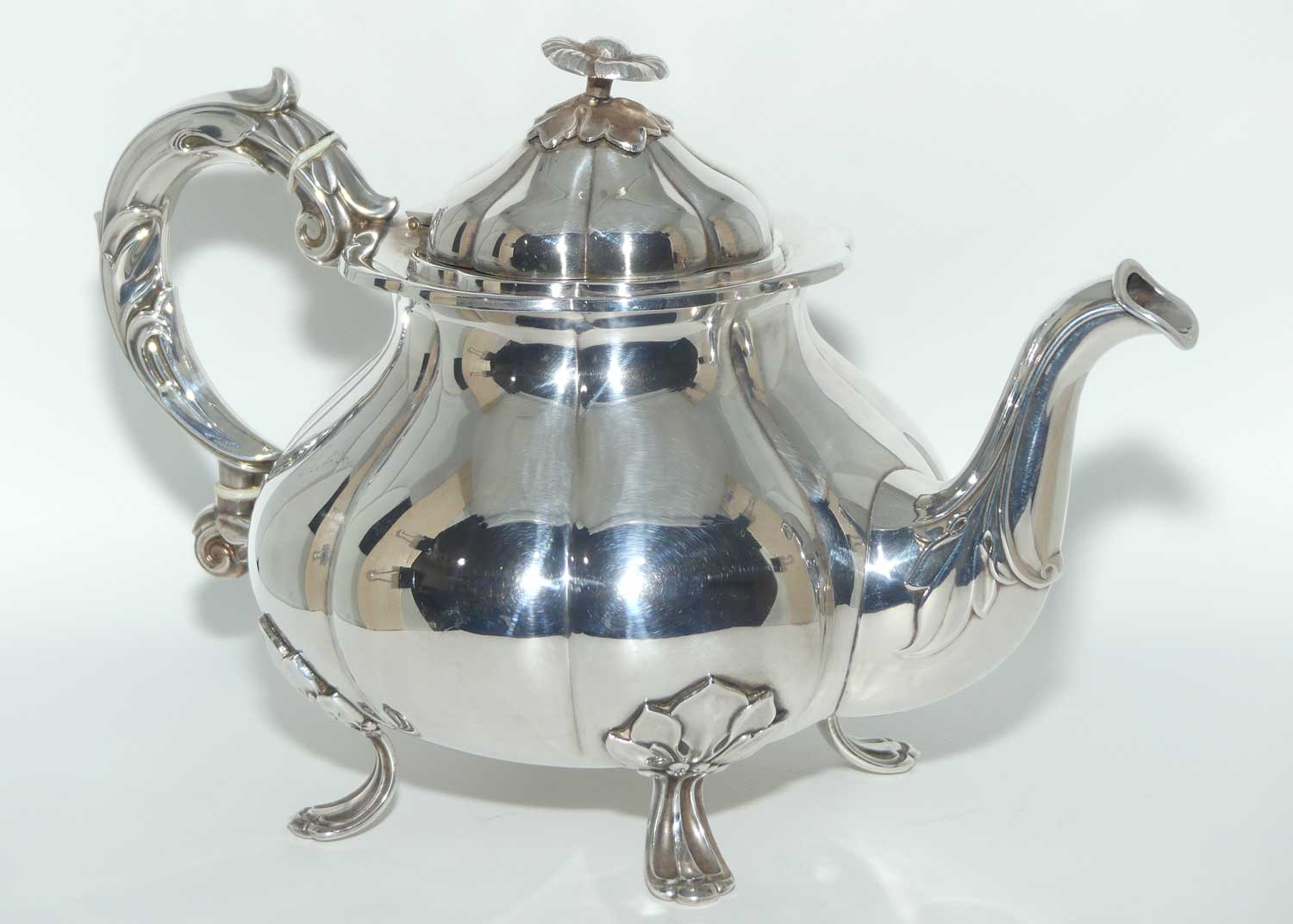 Fine quality Cohr Denmark EPNS Silver Plated Tea Pot with pumpkin shape on 4 feet