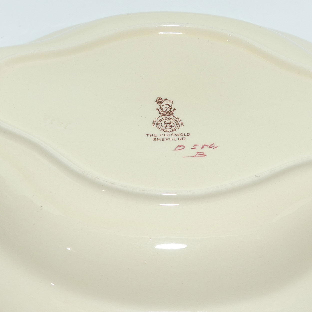 Royal Doulton Cotswold Shepherd quatrefoil shape bowl D5561