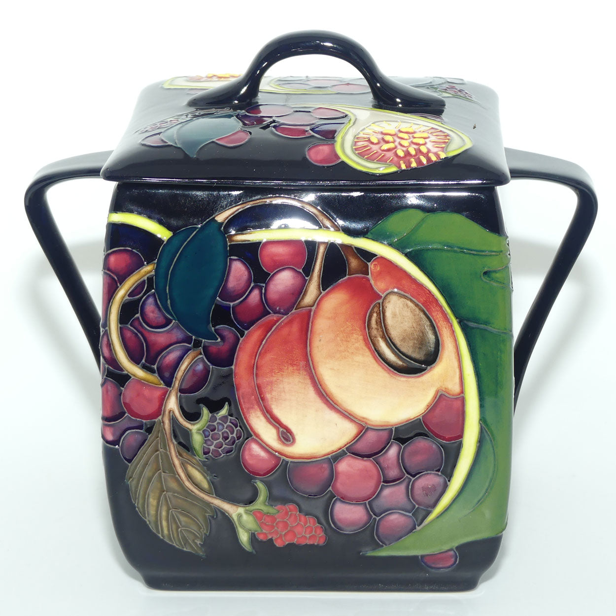 Moorcroft Pottery | Queens Choice 243/6 lidded box | Emma Bossons