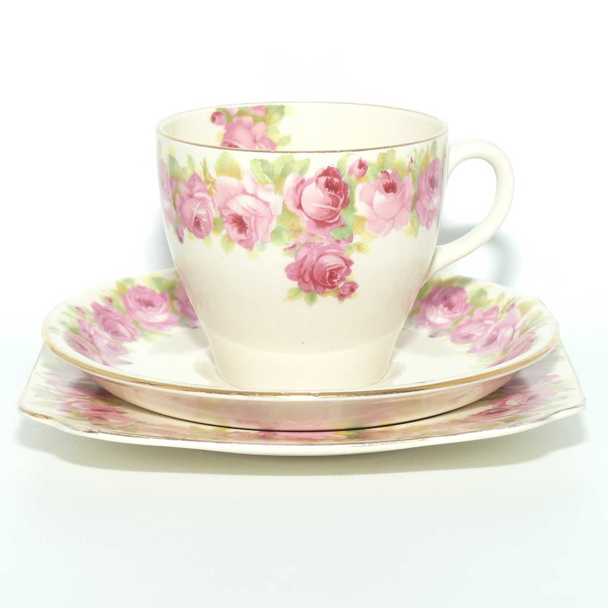 Royal Doulton Raby Rose trio D5533 | Square Plate