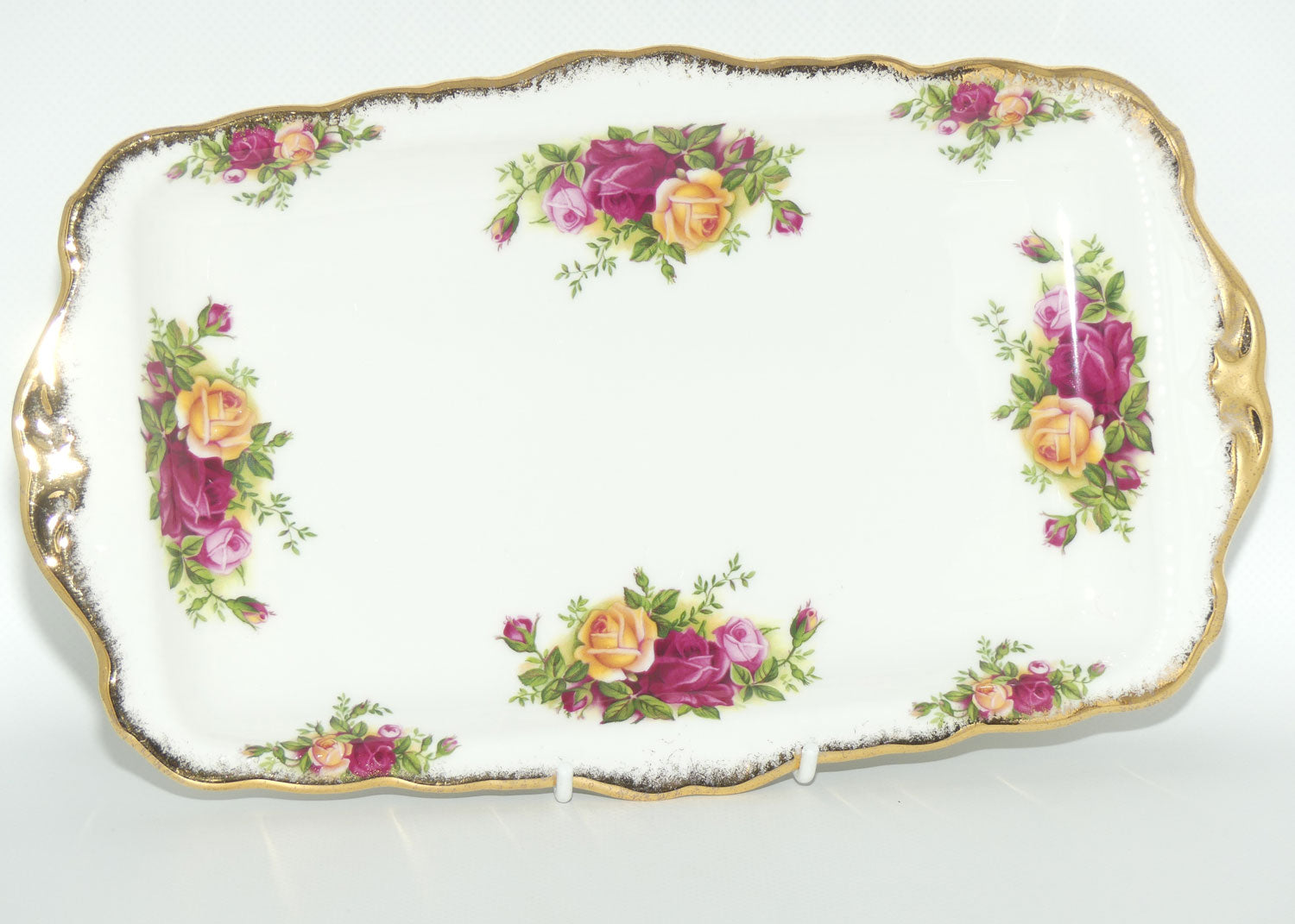 Royal Albert Bone China England Old Country Roses Handled Rectangle Tray | 29.5cm | © 1962 Royal Albert Ltd backstamp | #1