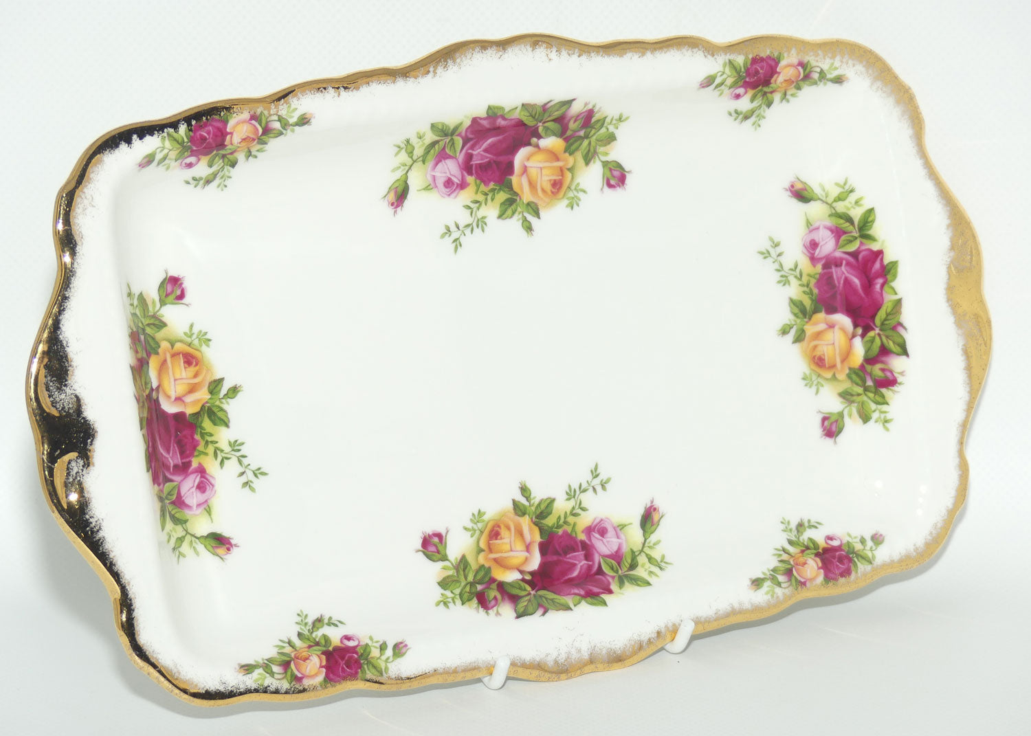 Royal Albert Bone China England Old Country Roses Handled Rectangle Tray | 29.5cm | © 1962 Royal Albert Ltd backstamp | #1