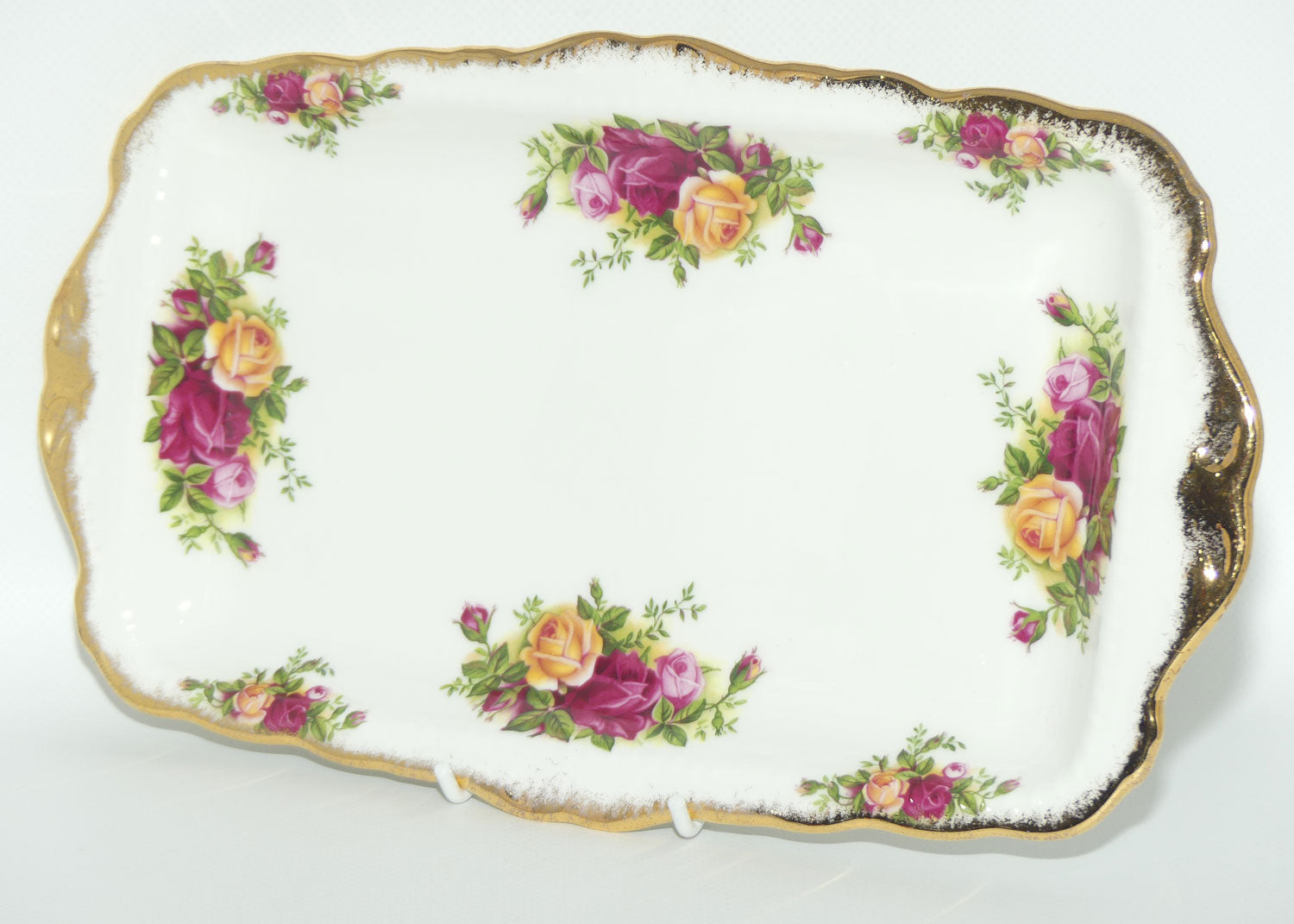 Royal Albert Bone China England Old Country Roses Handled Rectangle Tray | 29.5cm | © 1962 Royal Albert Ltd backstamp | #1