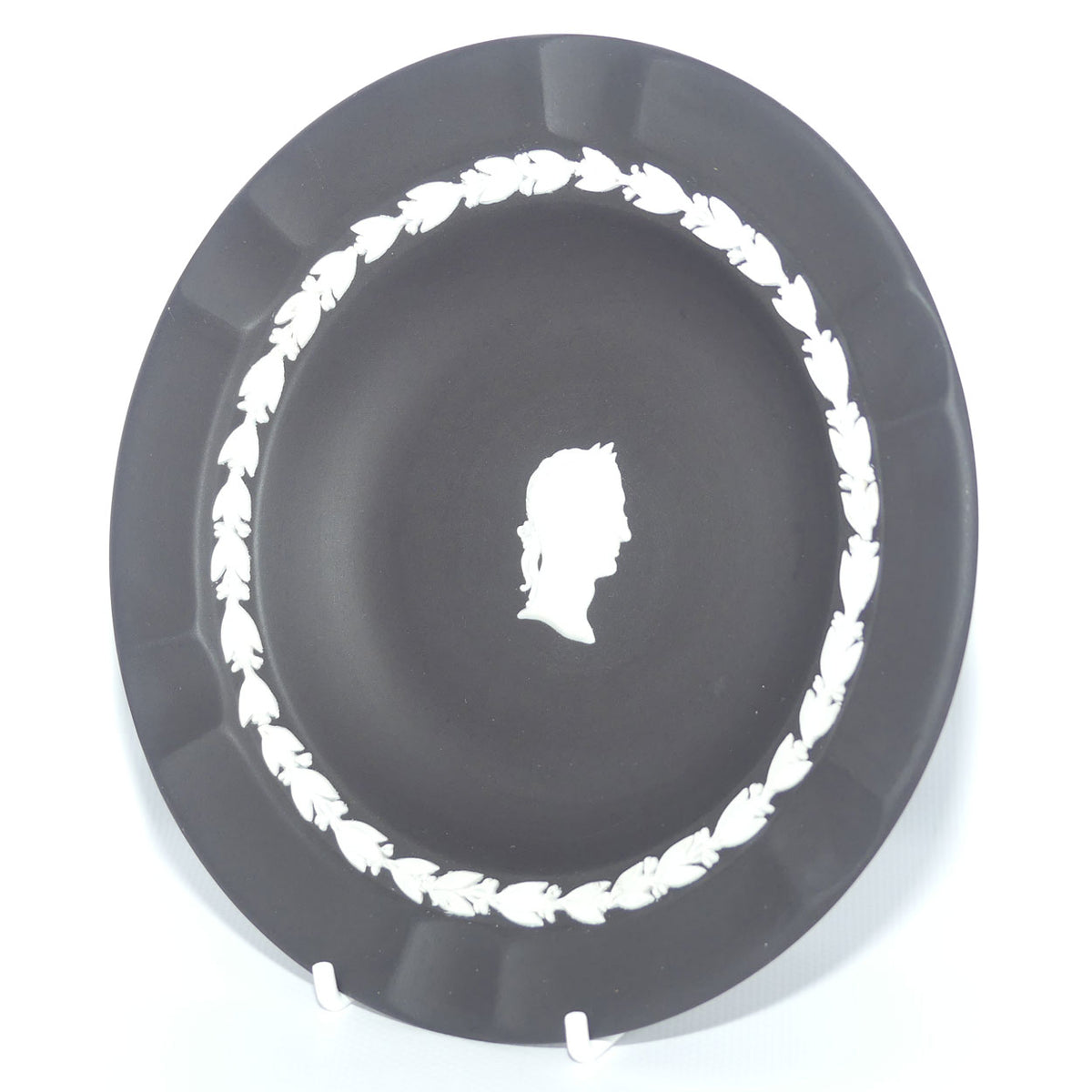 Wedgwood Black Jasper plate | Grecian Silhouette of Gentleman | 17.2cms diam
