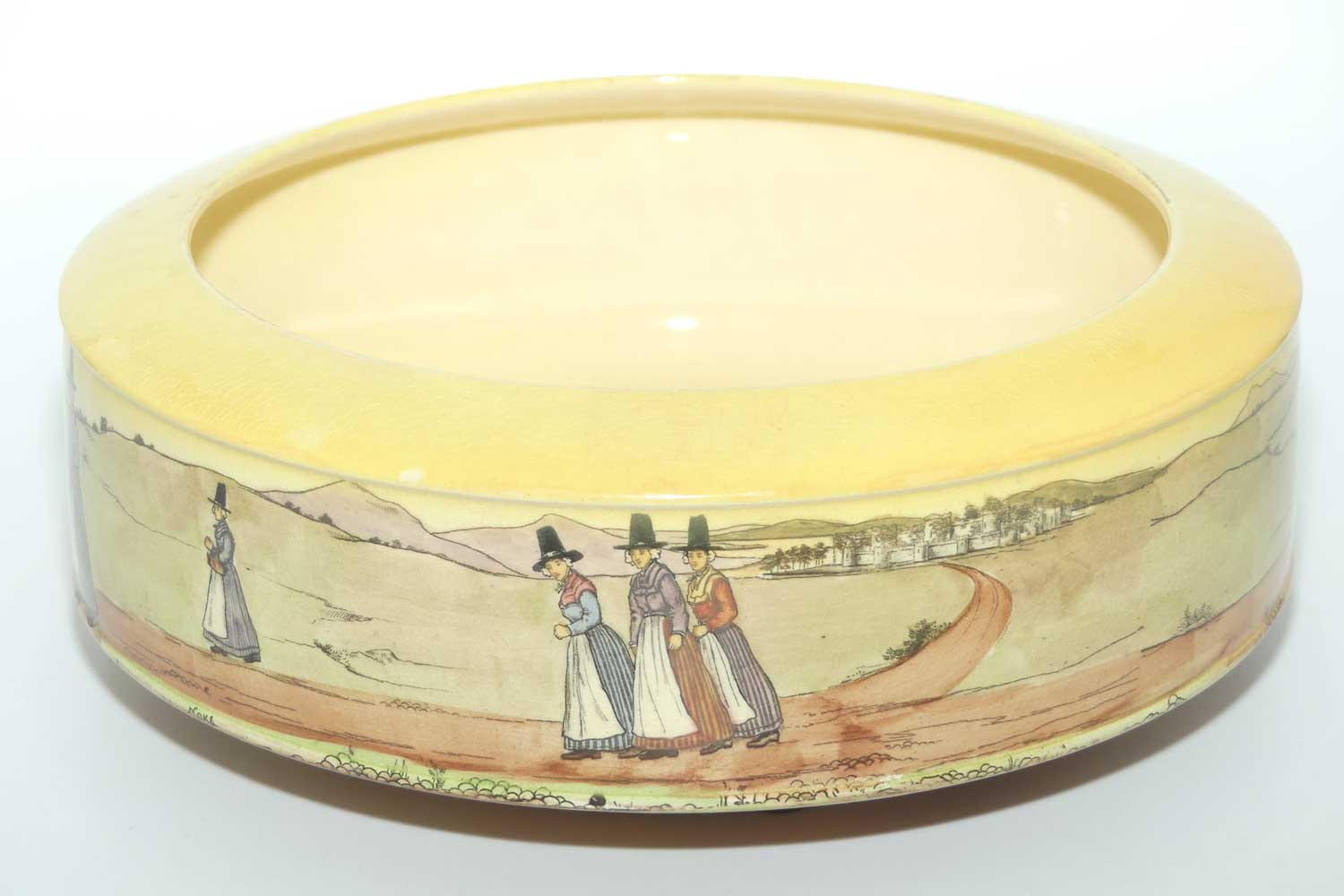 Royal Doulton Welsh pattern Leith shape flower bowl D2717