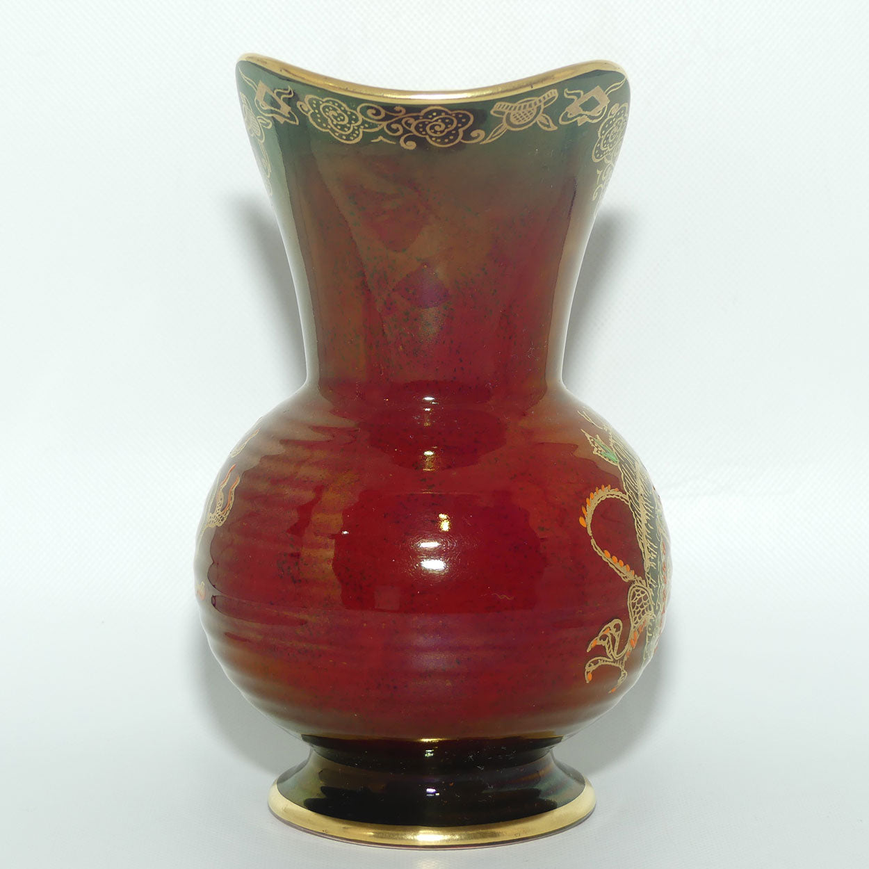 Crown Devon Fieldings Rouge Dragon design jug | 16.5cms