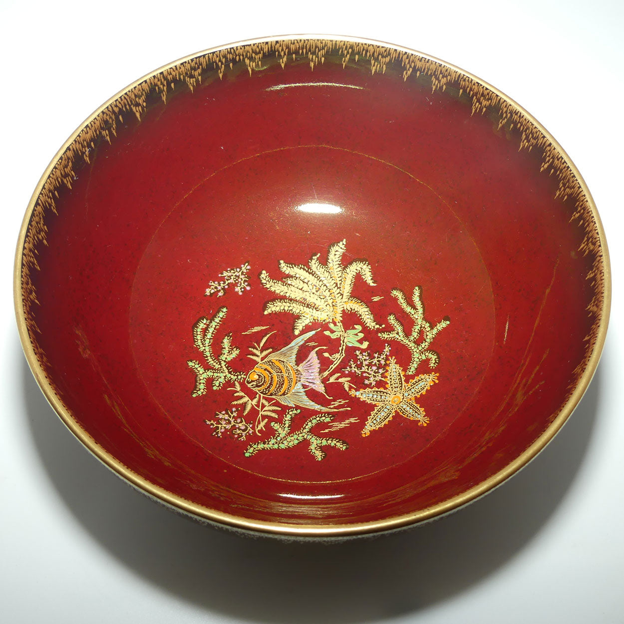 Crown Devon Fieldings Rouge bowl decorated with Angel Fish and Seaweed | 22.5cms
